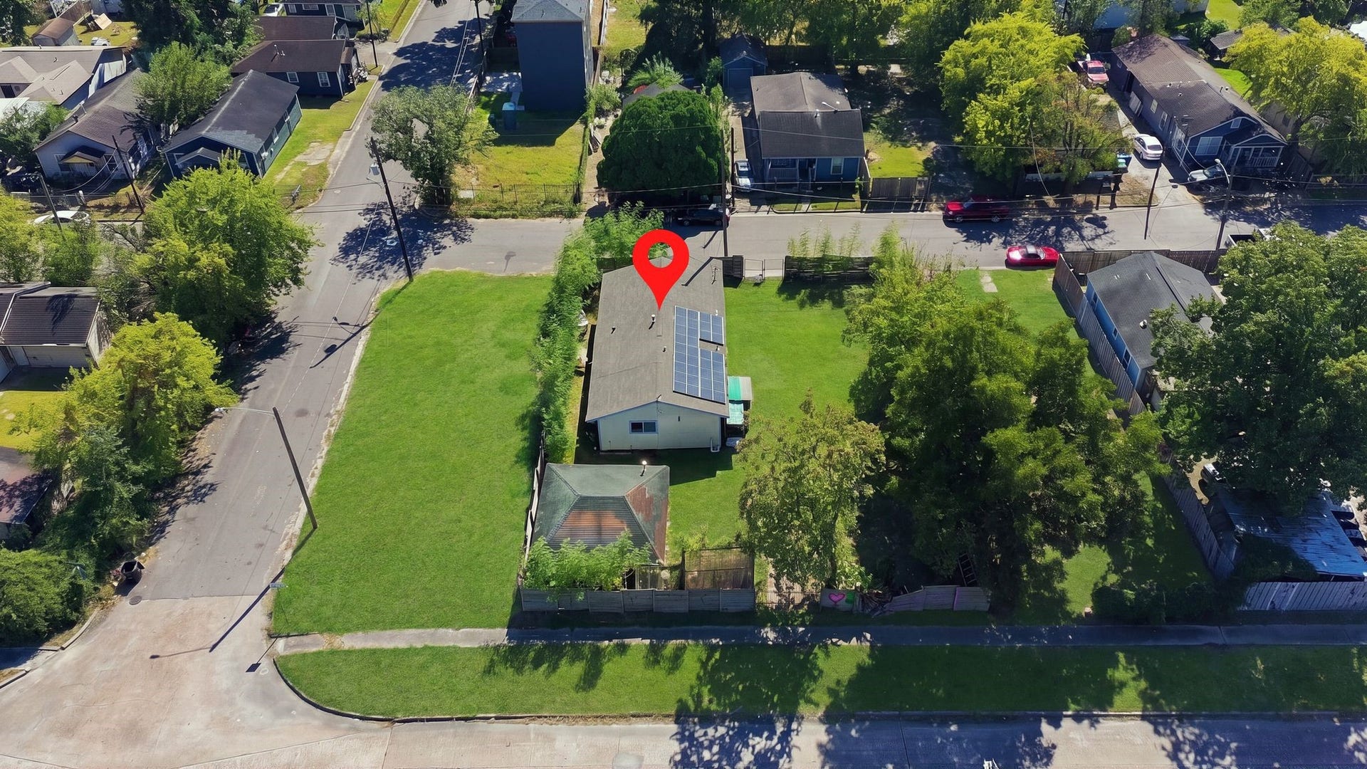 1323 E 36th Street, Houston, TX 77022 1323 E 36th Street, Houston, TX 77022