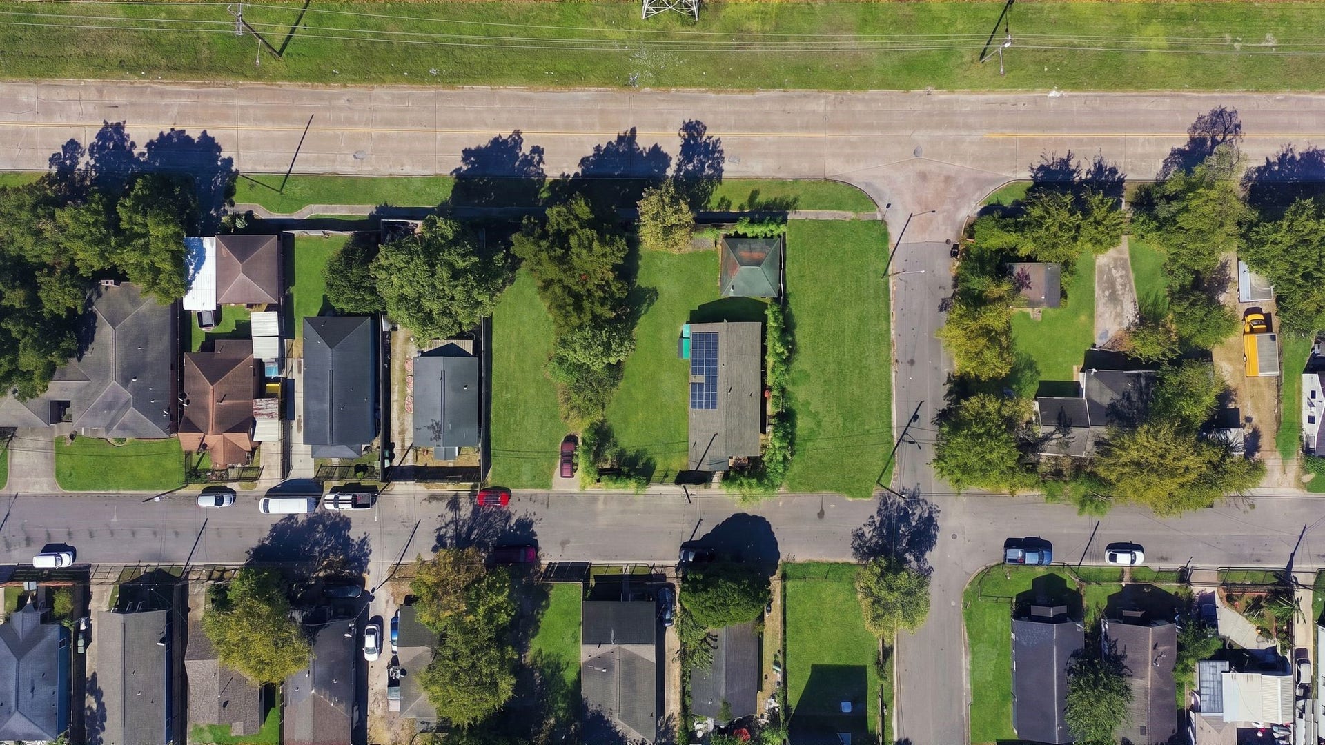 1323 E 36th Street, Houston, TX 77022 1323 E 36th Street, Houston, TX 77022