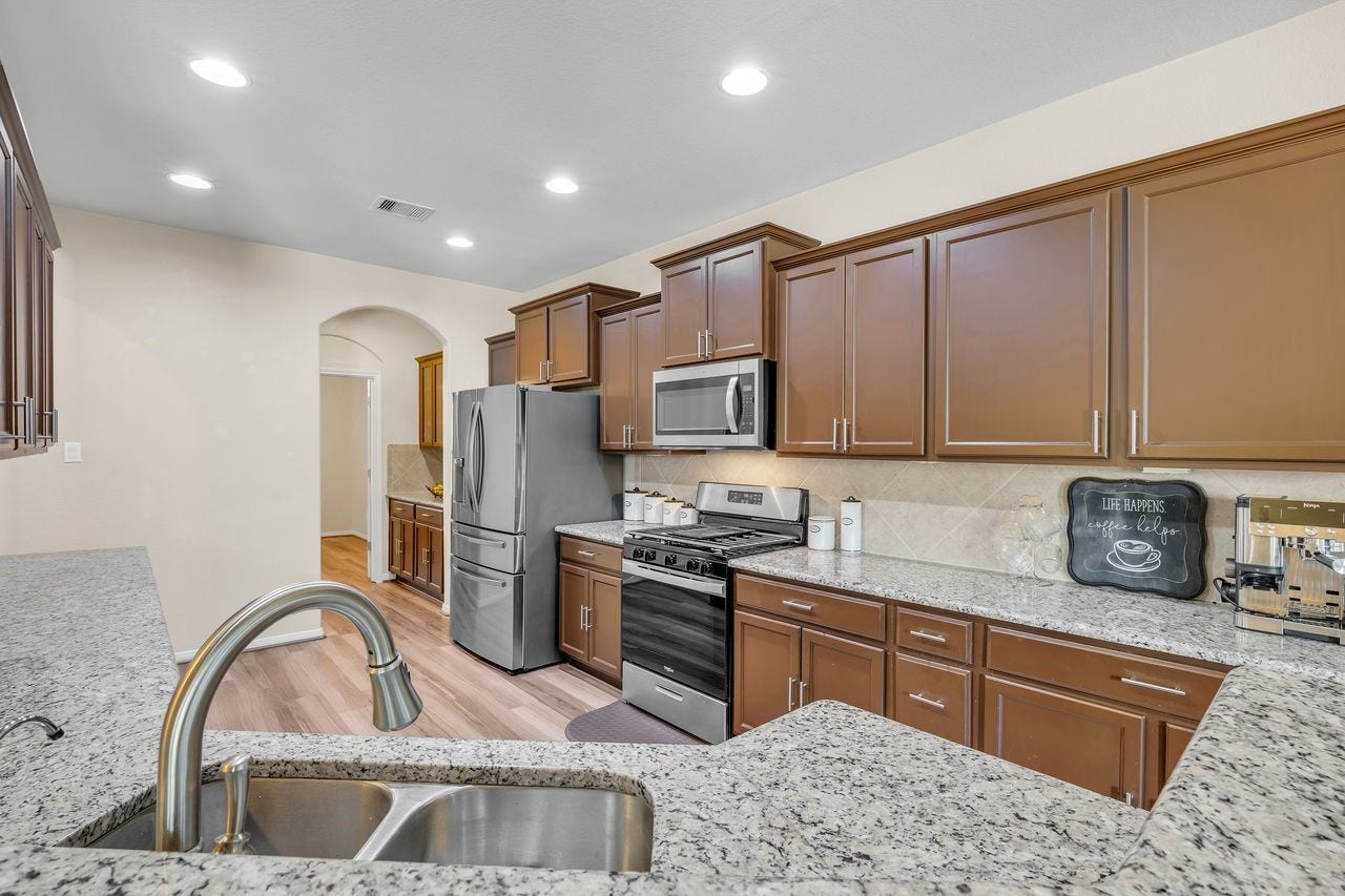 680 Cumberland Ridge Lane, League City, TX 77573 680 Cumberland Ridge Lane, League City, TX 77573