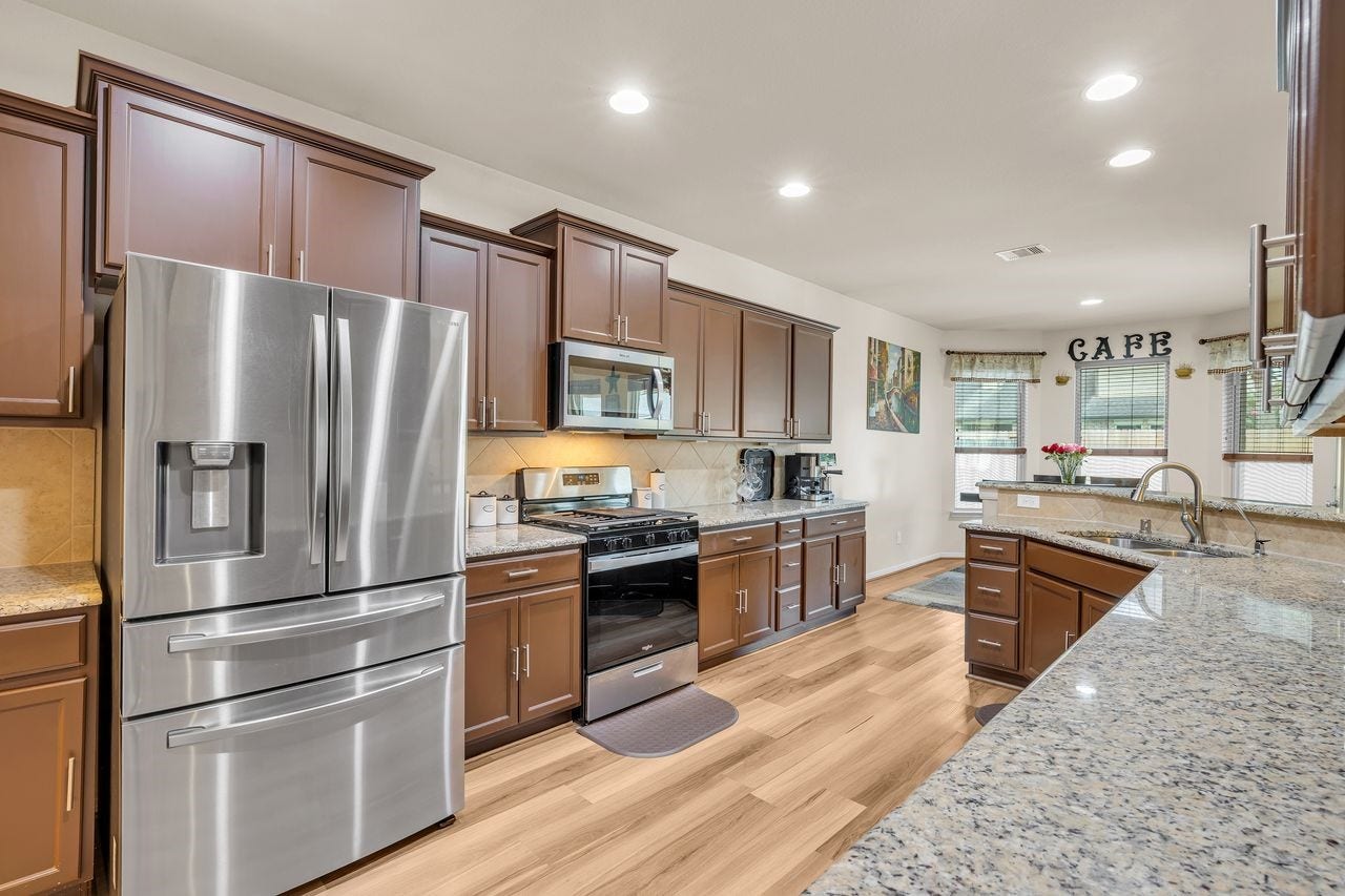 680 Cumberland Ridge Lane, League City, TX 77573 680 Cumberland Ridge Lane, League City, TX 77573