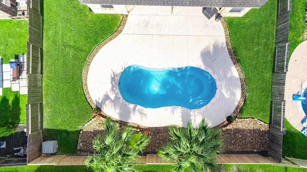 680 Cumberland Ridge Lane, League City, TX 77573 680 Cumberland Ridge Lane, League City, TX 77573