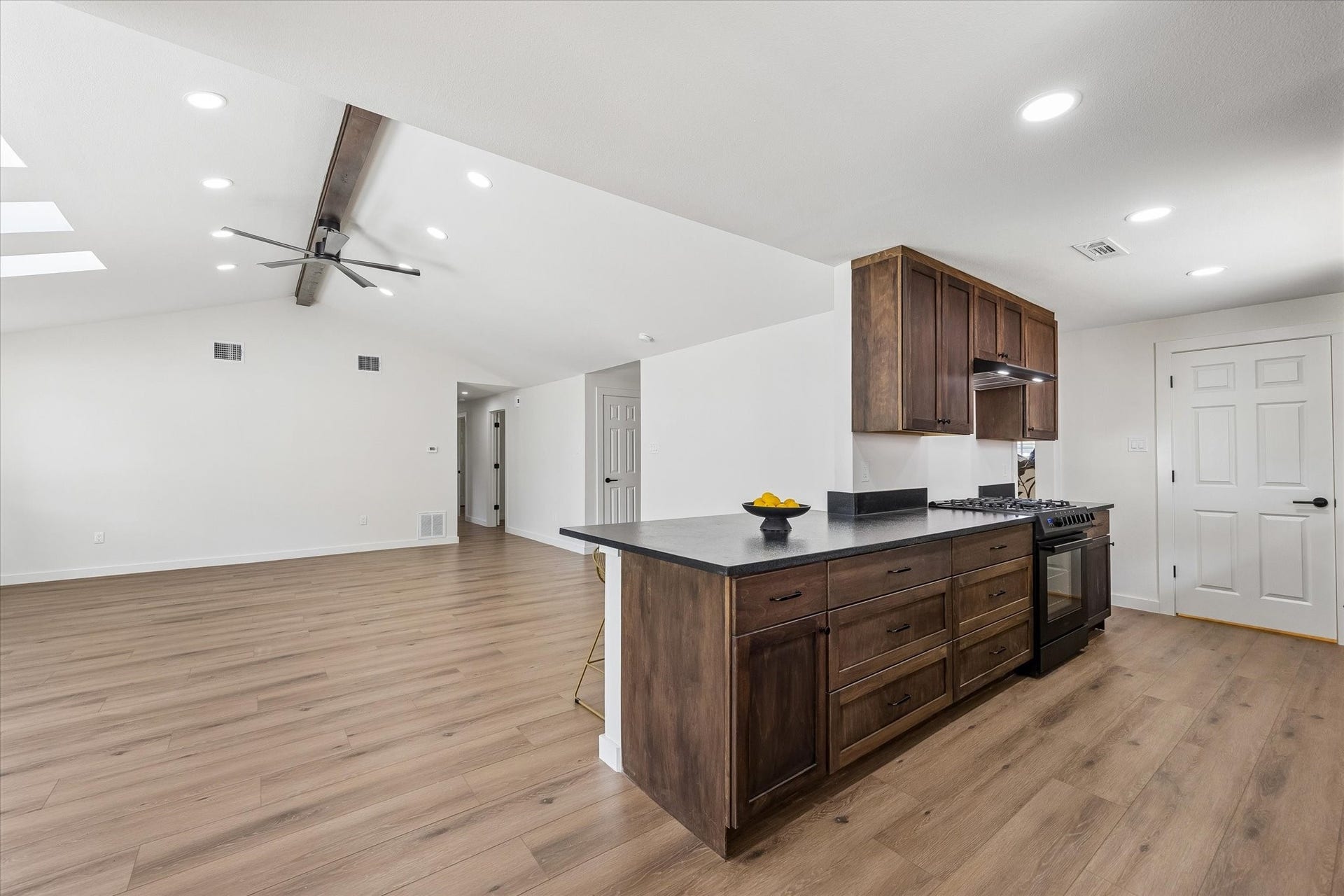 10618 Wickersham Lane, Houston, TX 77042 10618 Wickersham Lane, Houston, TX 77042