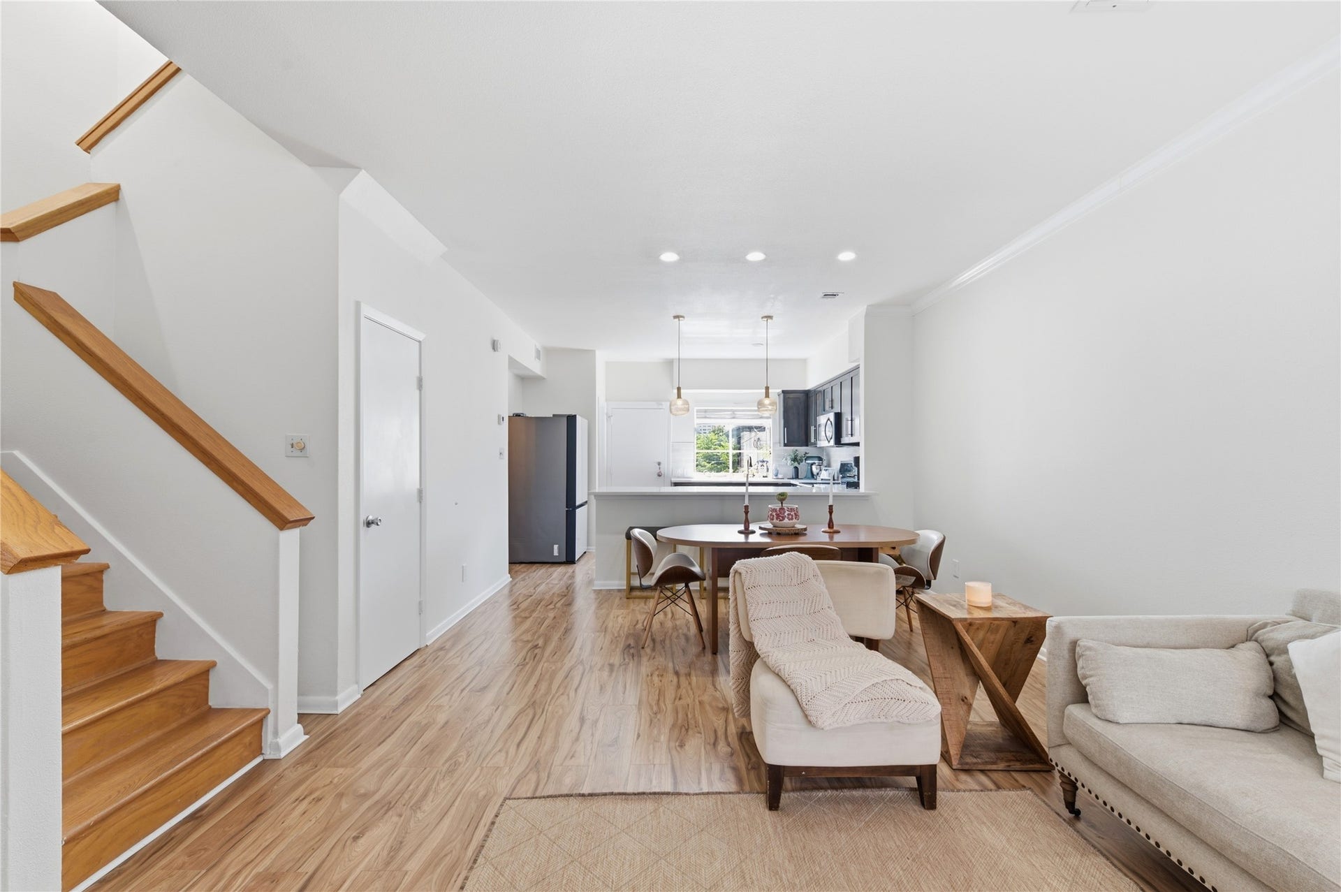 2100 Huldy Street, #4, Houston, TX 77019 2100 Huldy Street, #4, Houston, TX 77019