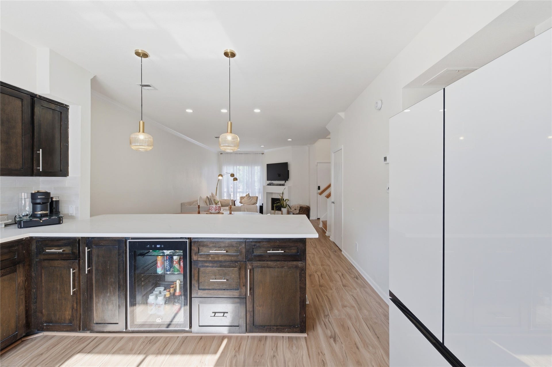 2100 Huldy Street, #4, Houston, TX 77019 2100 Huldy Street, #4, Houston, TX 77019