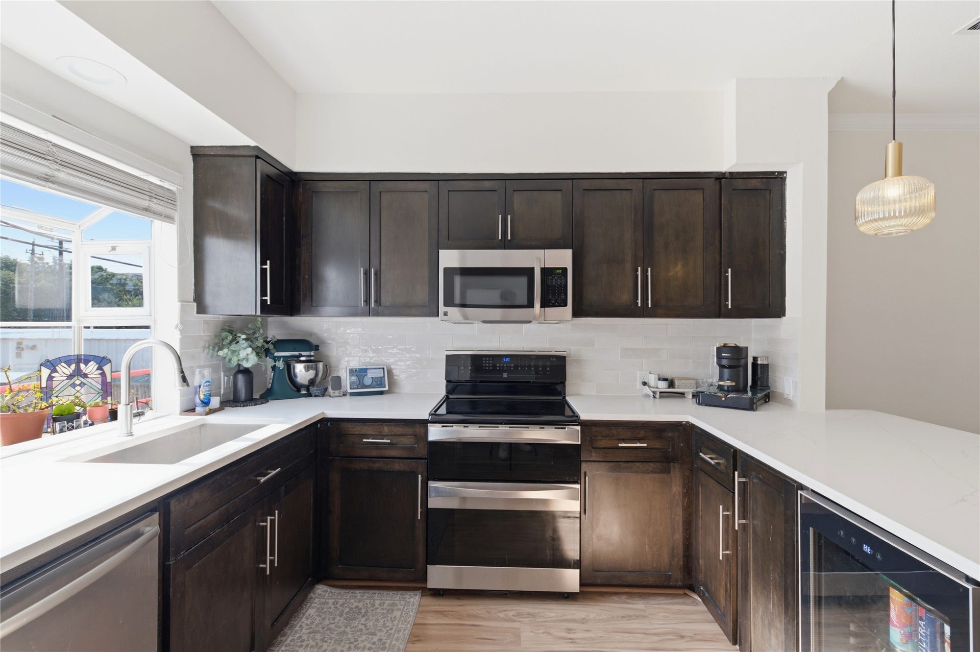 2100 Huldy Street, #4, Houston, TX 77019 2100 Huldy Street, #4, Houston, TX 77019
