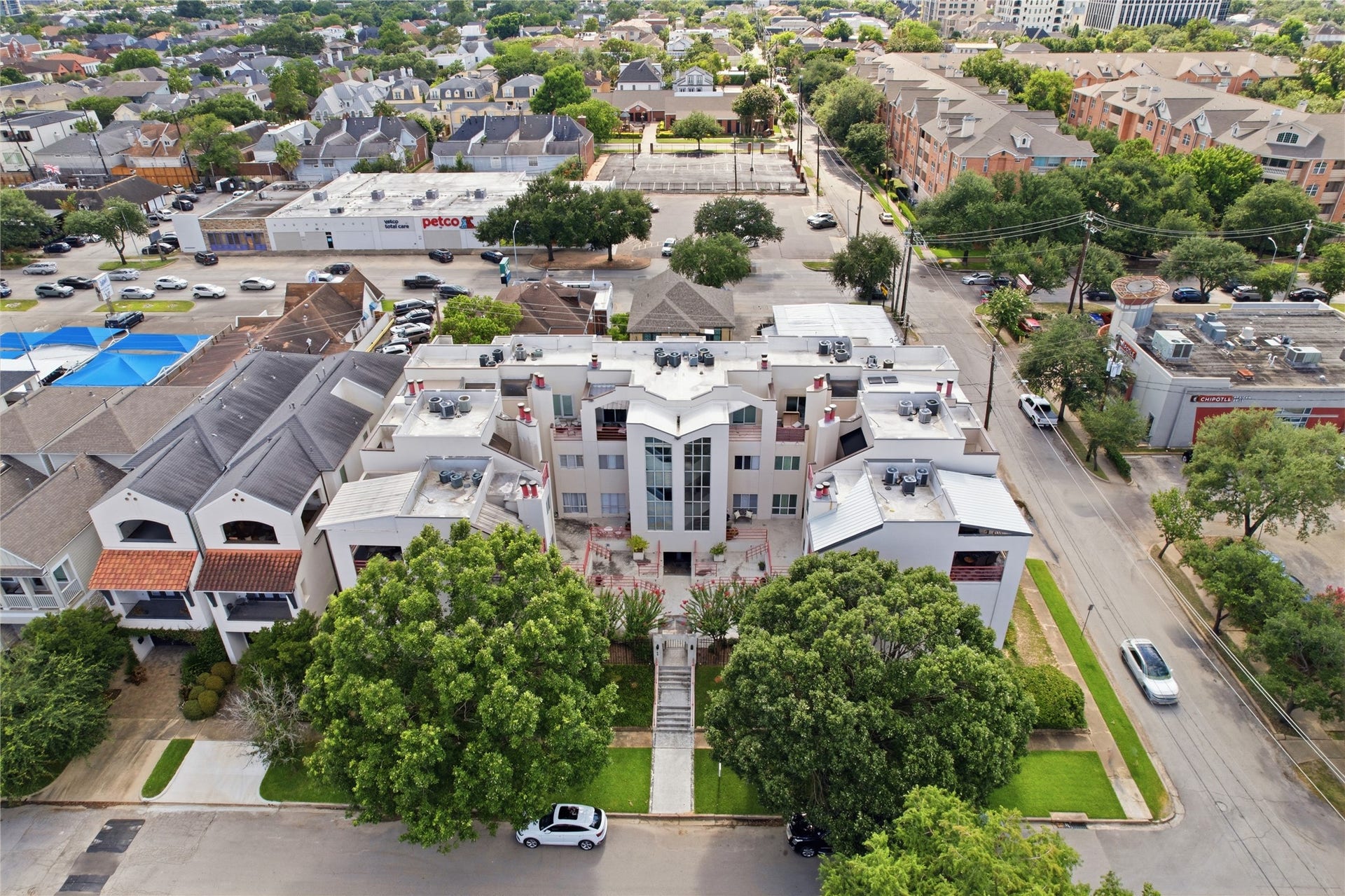 2100 Huldy Street, #4, Houston, TX 77019 2100 Huldy Street, #4, Houston, TX 77019