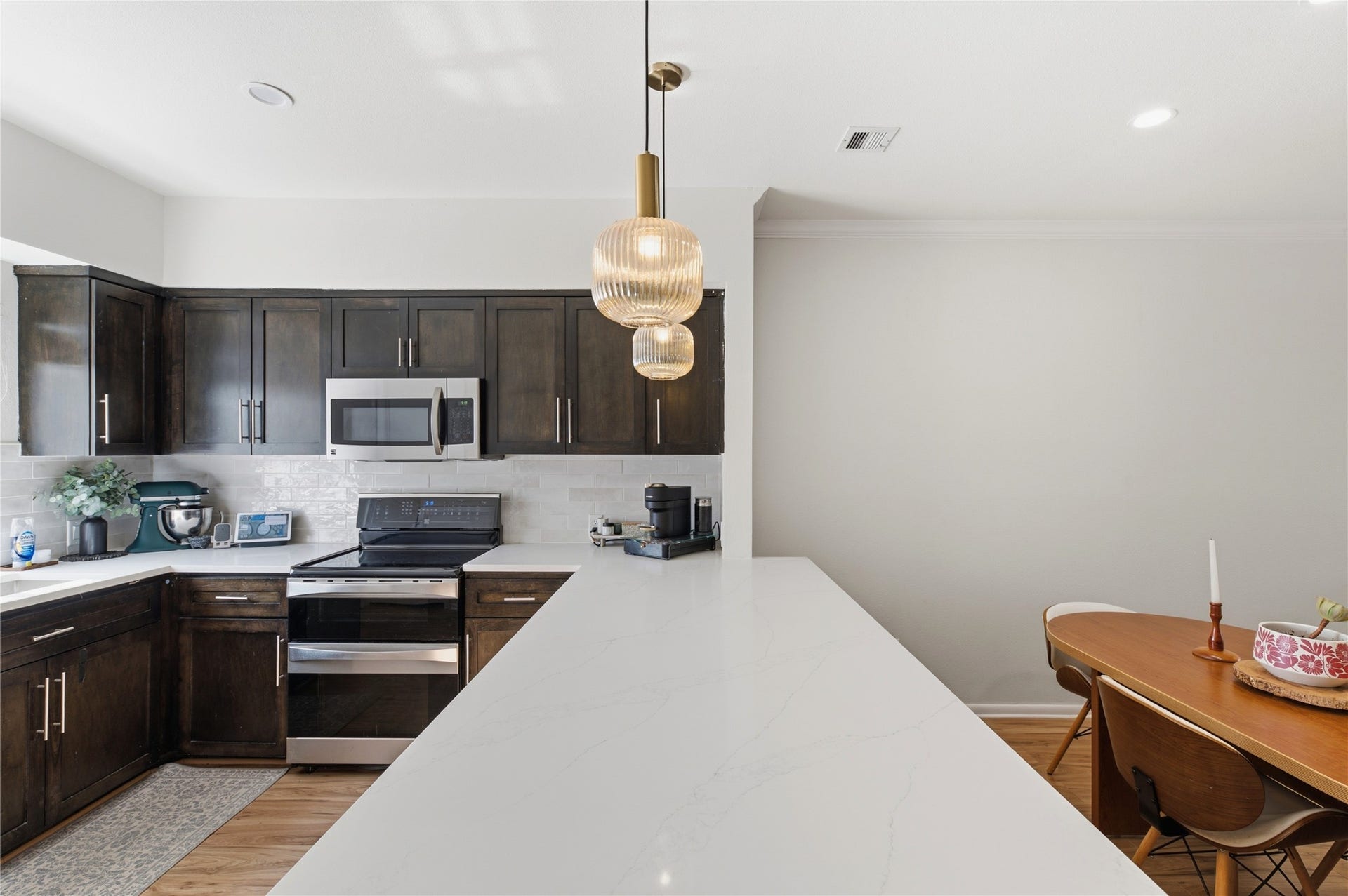2100 Huldy Street, #4, Houston, TX 77019 2100 Huldy Street, #4, Houston, TX 77019