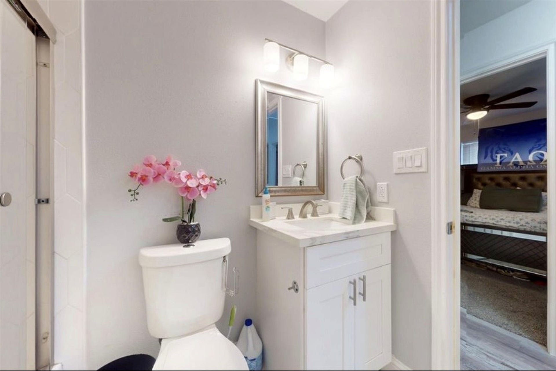 827 Dondell Street, Channelview, TX 77530 827 Dondell, 3rd full bathroom, with single sink white vanity.