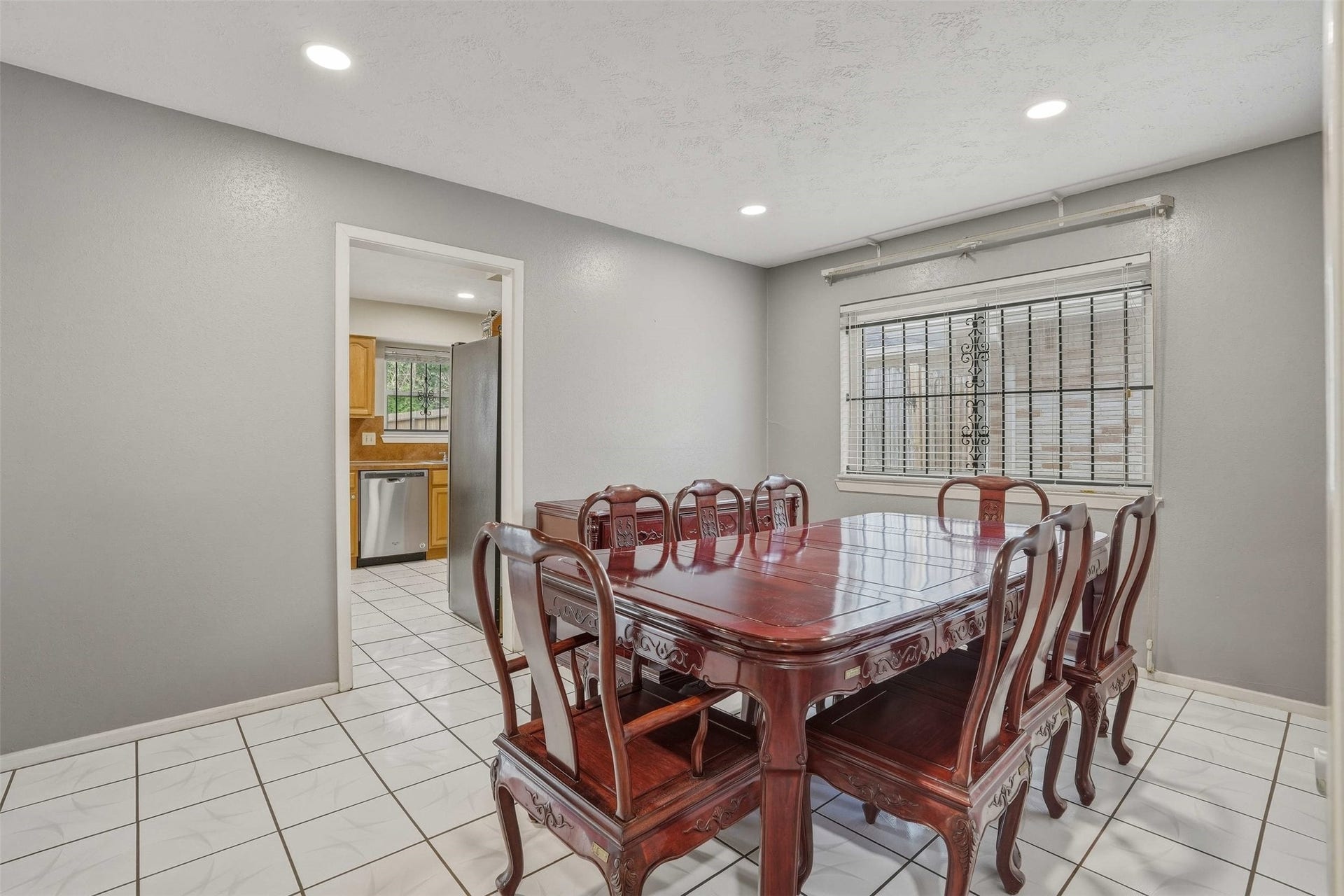 10514 Long River Drive, Sugar Land, TX 77498 10514 Long River Drive, Sugar Land, TX 77498