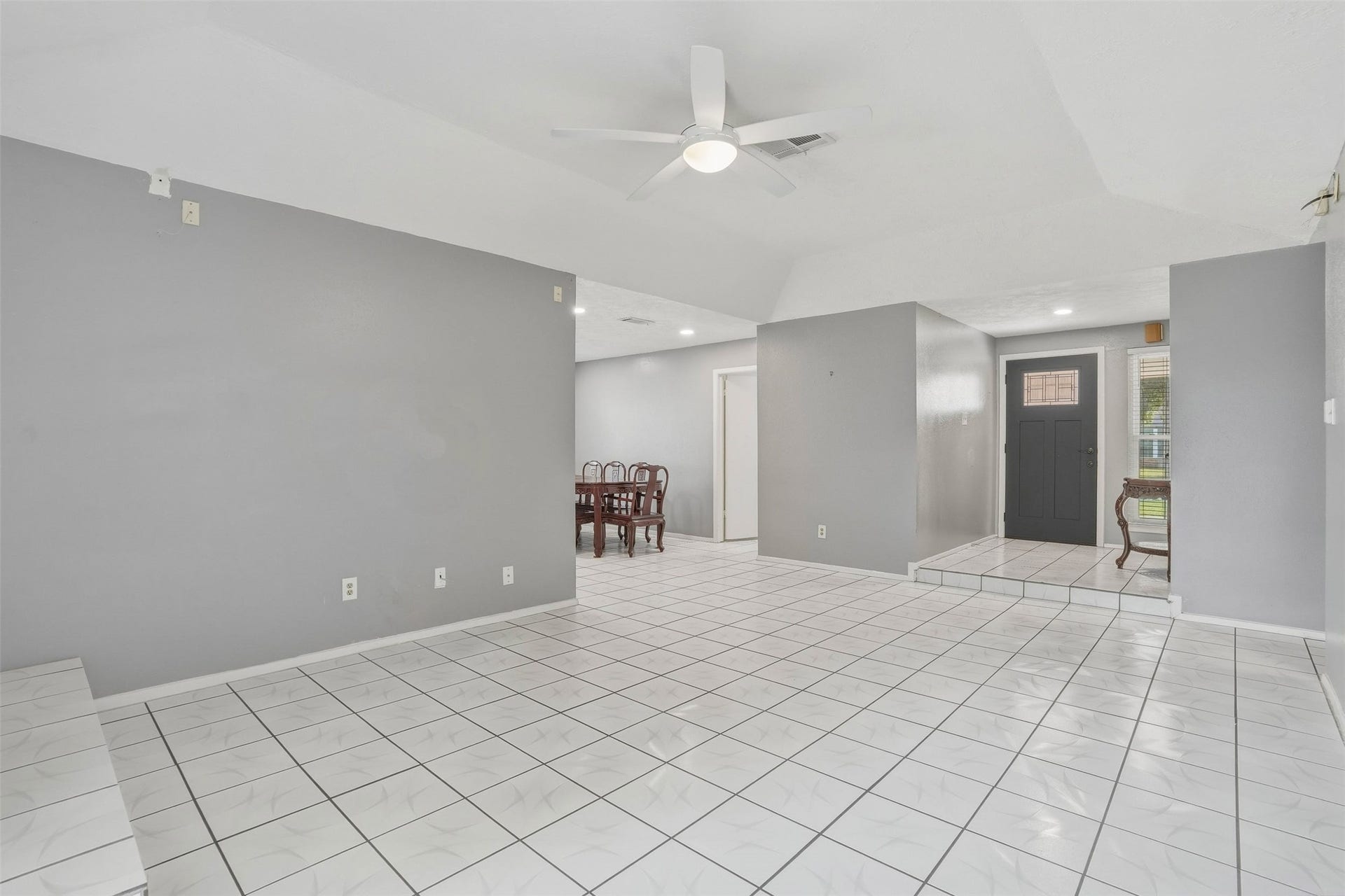 10514 Long River Drive, Sugar Land, TX 77498 10514 Long River Drive, Sugar Land, TX 77498