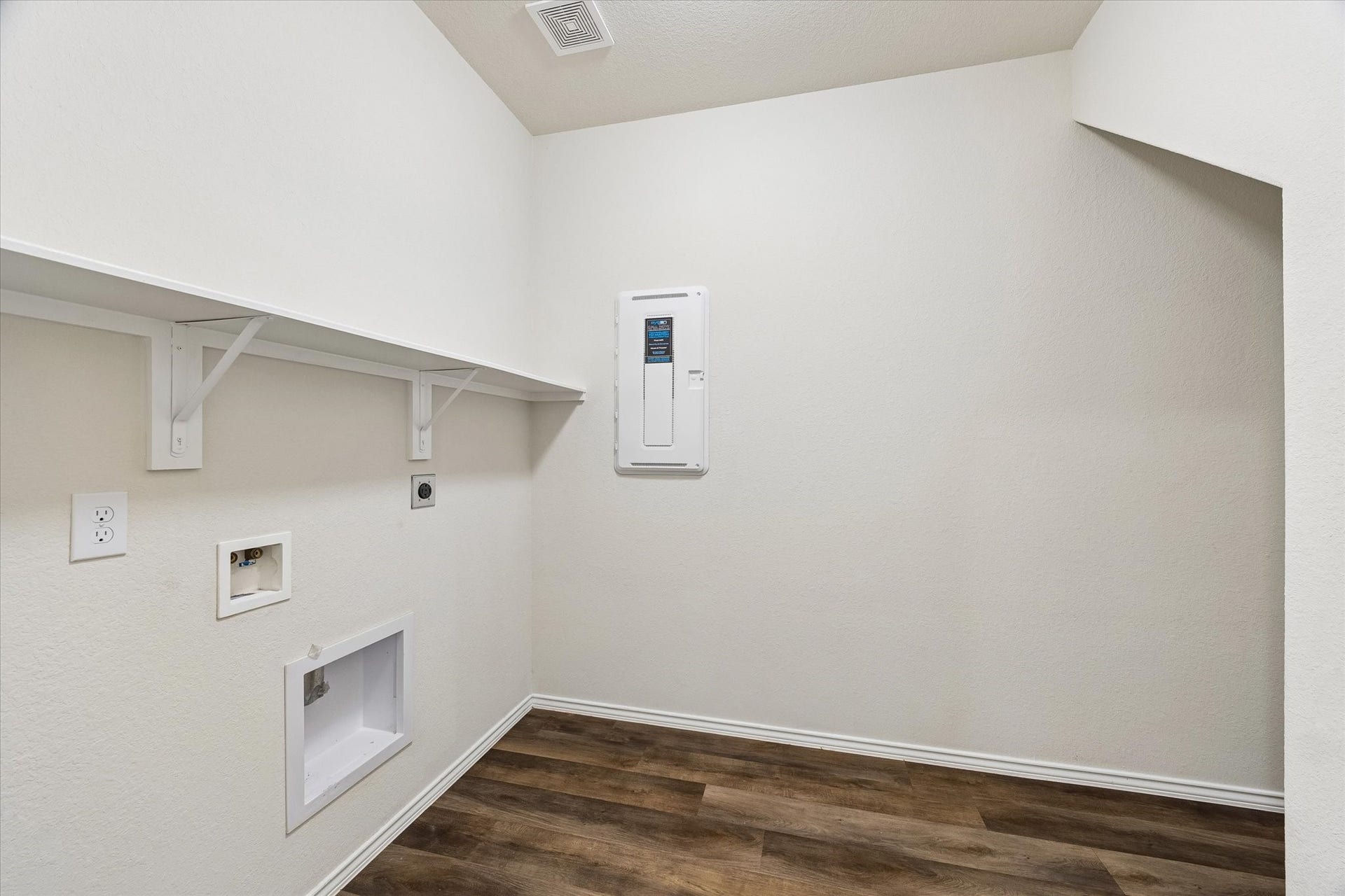 4050 Timber Sapp Drive, Conroe, TX 77304 4050 Timber Sapp Drive, Conroe, TX 77304