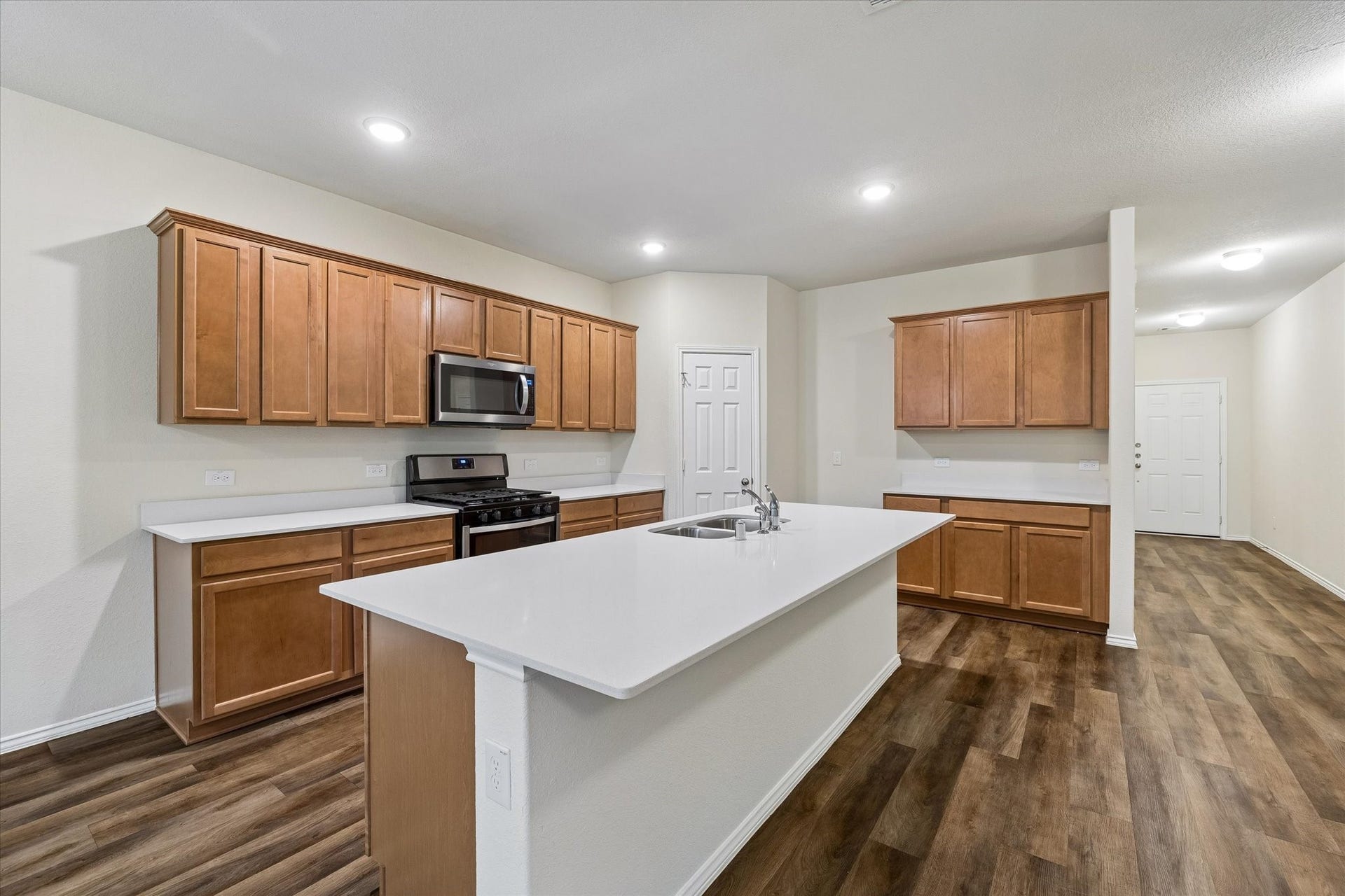 4050 Timber Sapp Drive, Conroe, TX 77304 4050 Timber Sapp Drive, Conroe, TX 77304