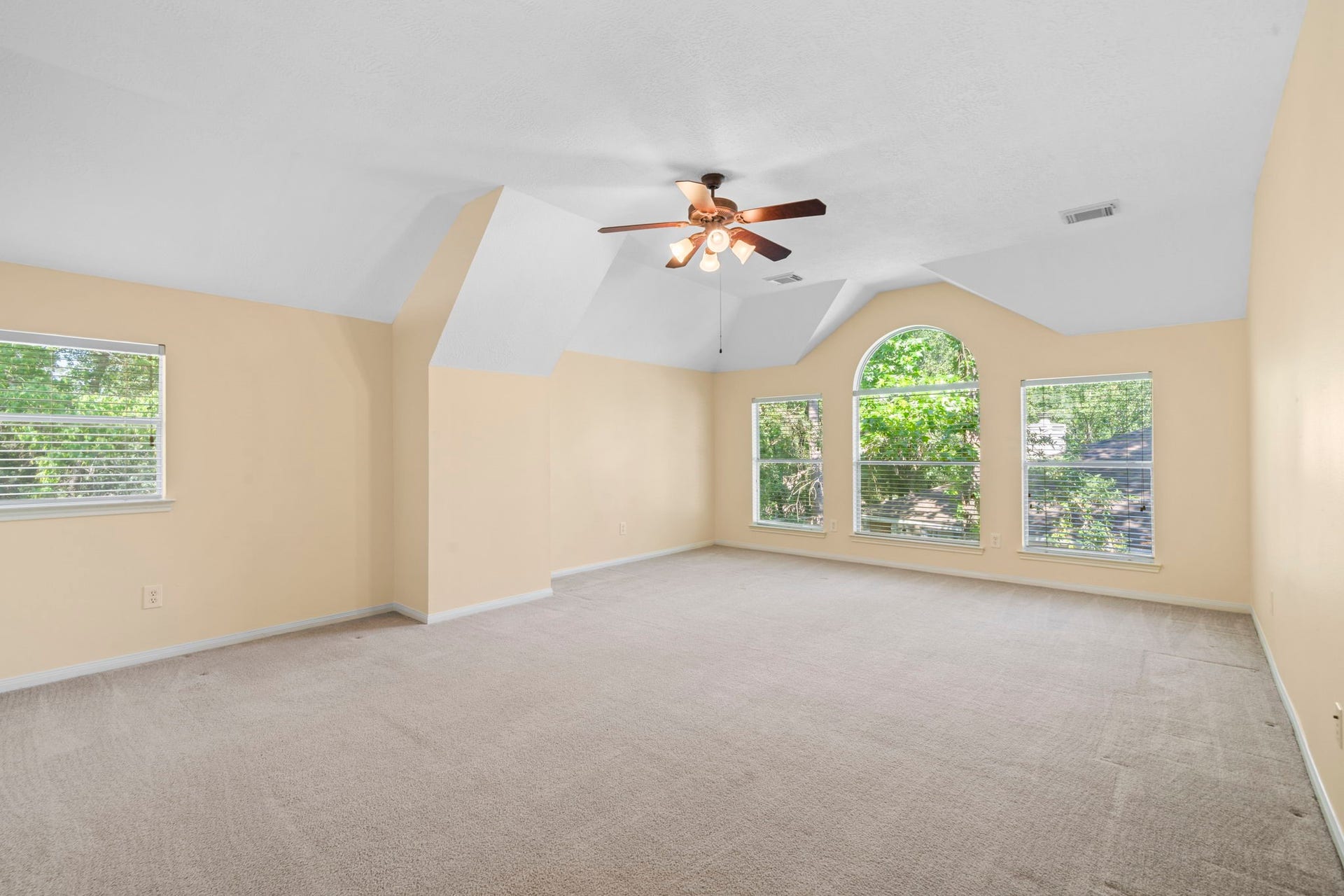 Game room / Flex space