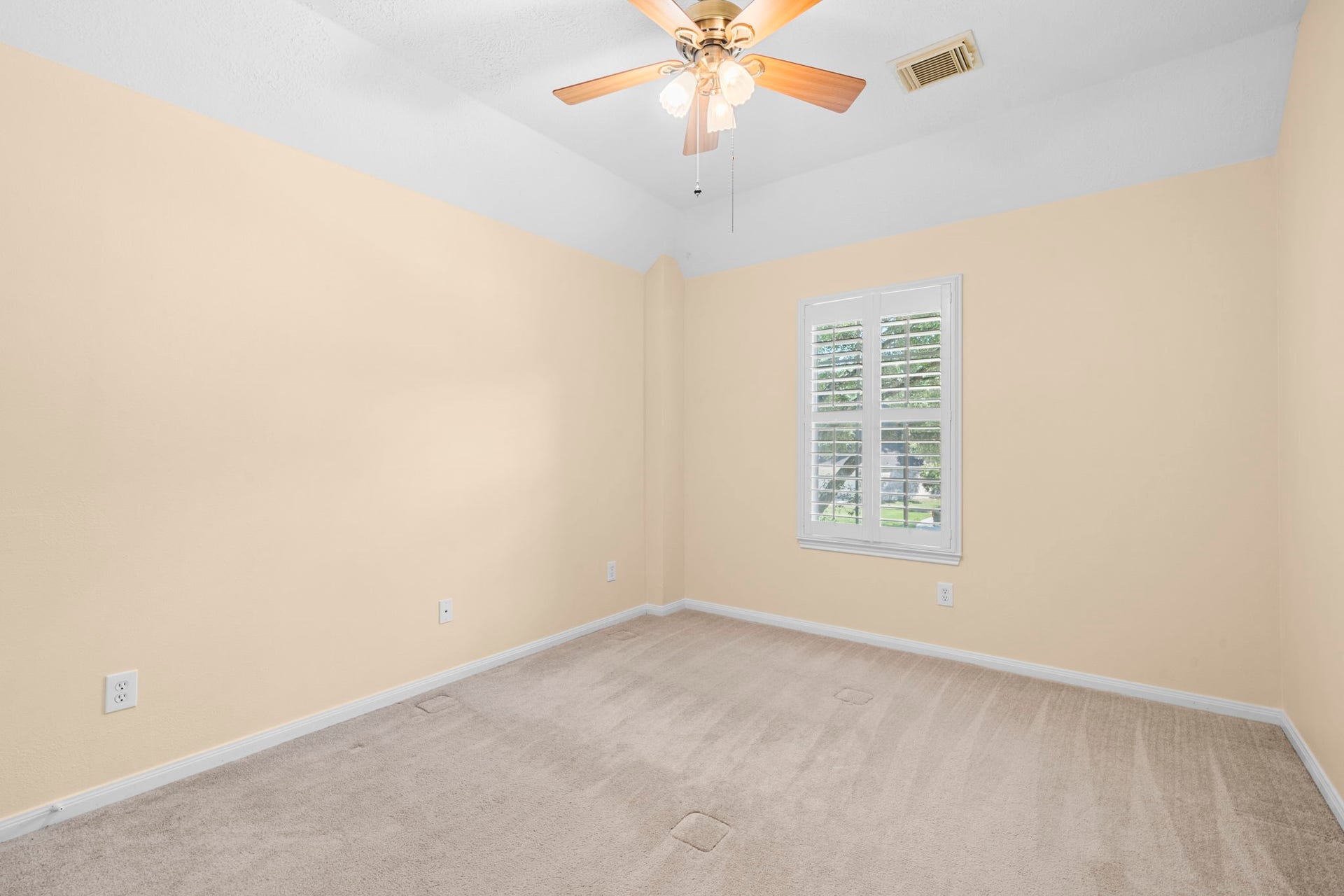 Bedroom - Located on the 2nd floor