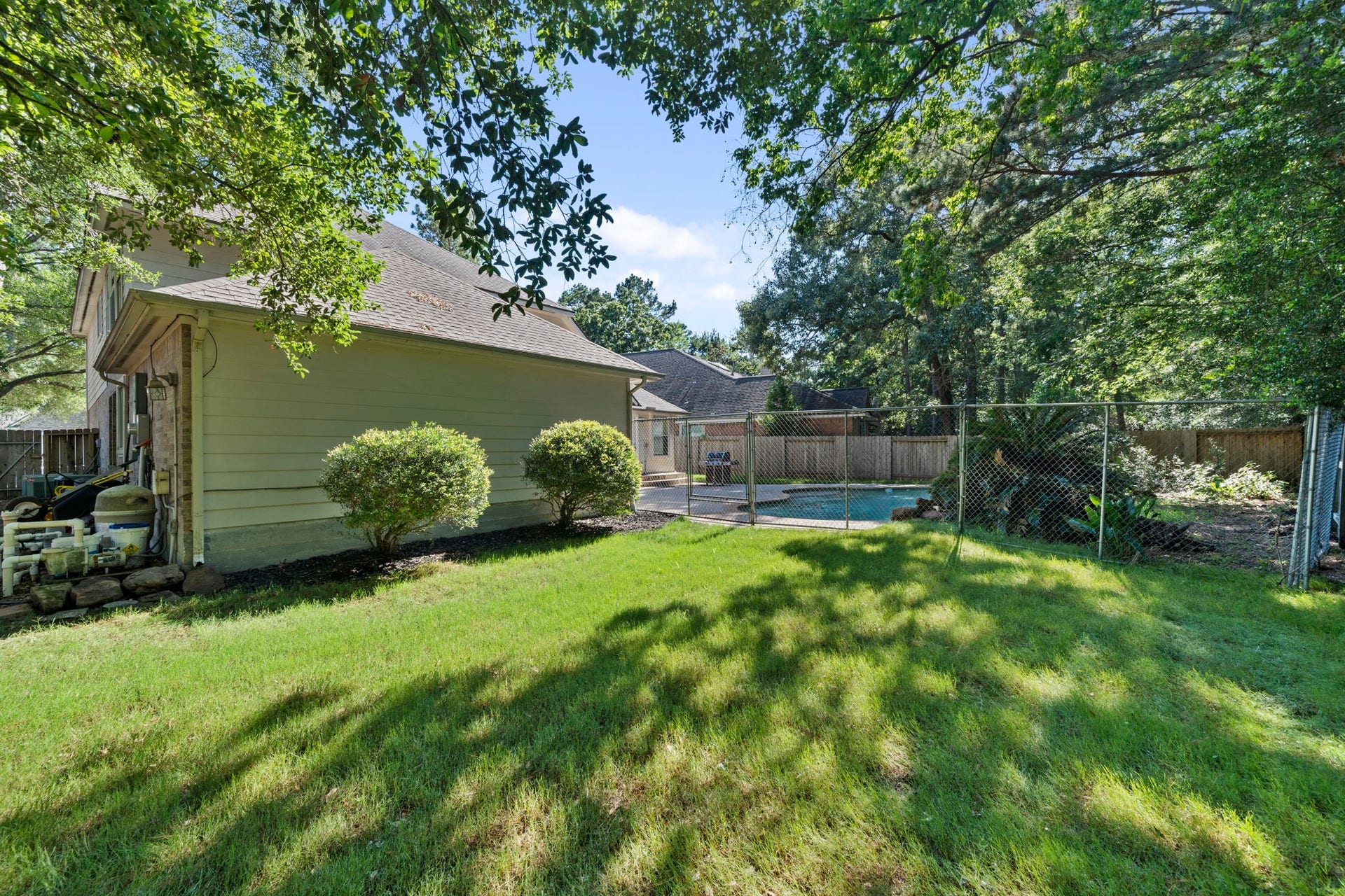 Backyard ( greenspace )