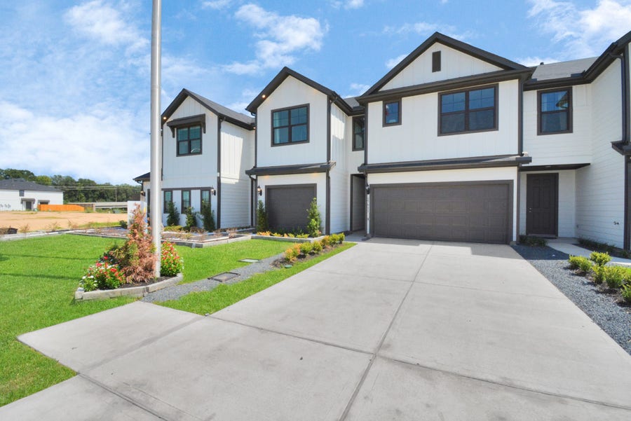 Property photo for 27911 Western Creek Court, Katy, TX