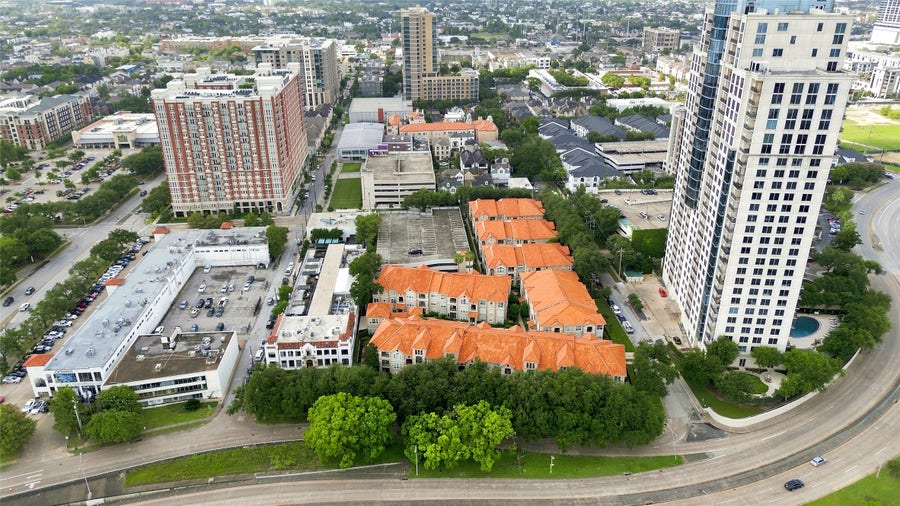 Property photo for 3231 Allen Parkway, #2301, Houston, TX