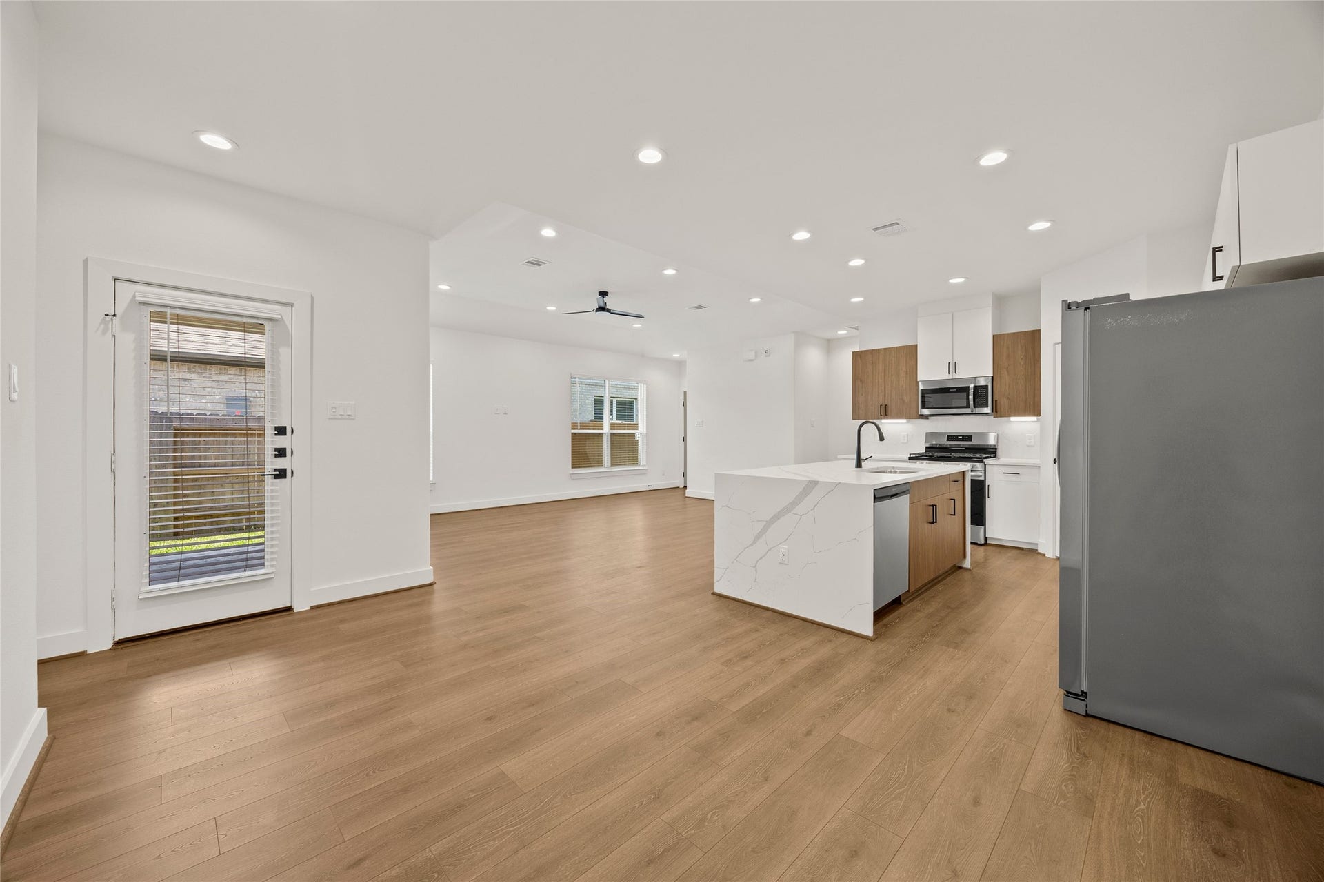 2619 Seaglass View Drive, Katy, TX 77493 2619 Seaglass View Drive, Katy, TX 77493