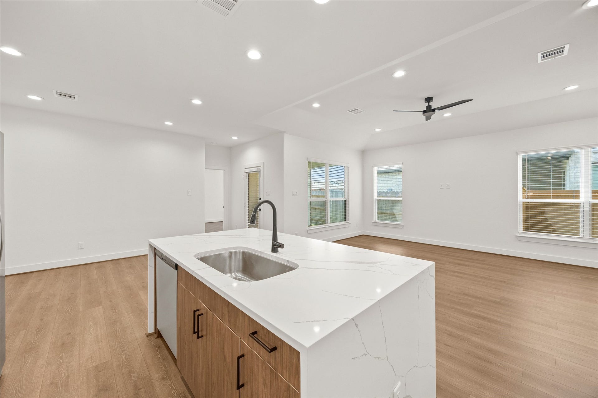 2619 Seaglass View Drive, Katy, TX 77493 2619 Seaglass View Drive, Katy, TX 77493