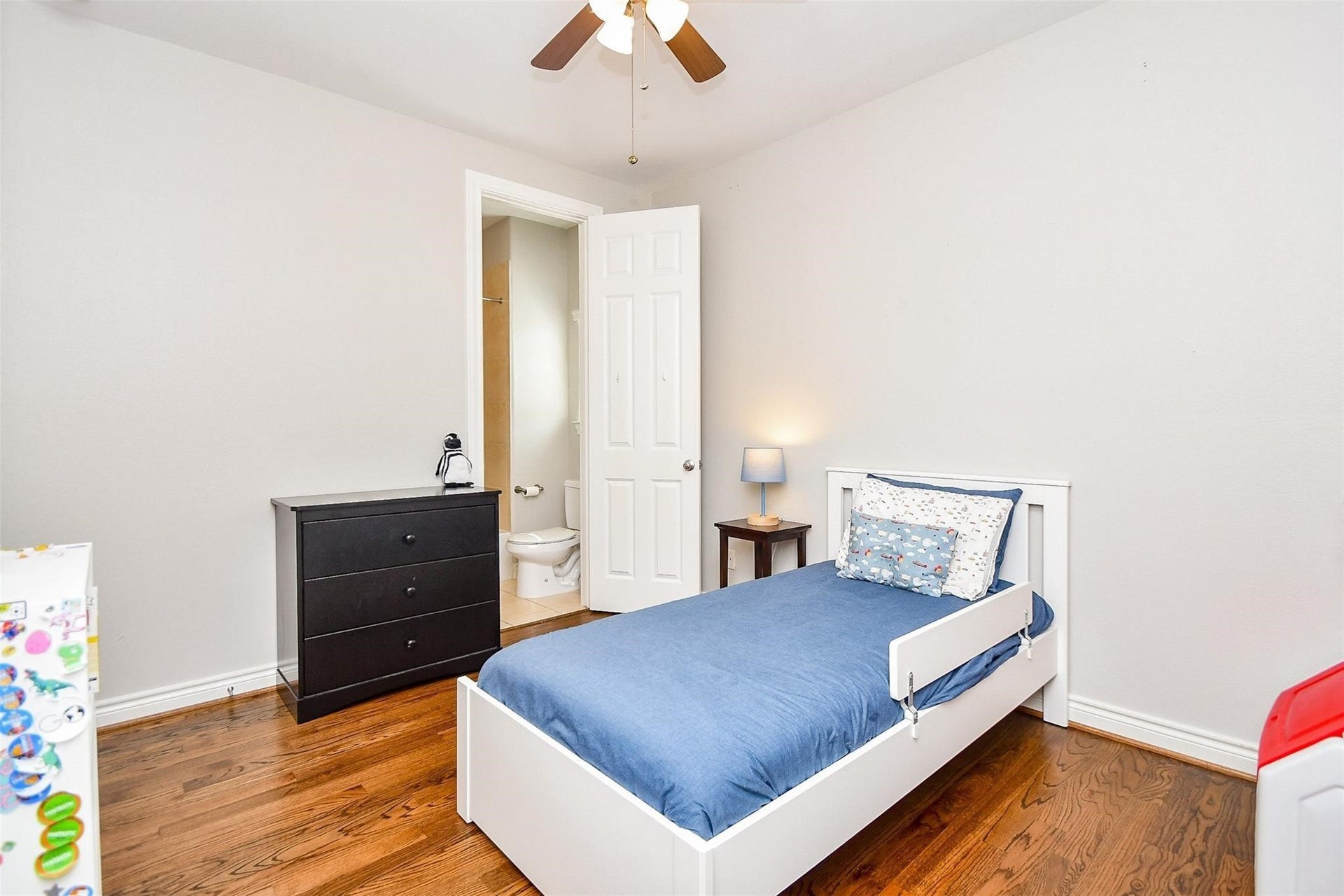2614 Maxroy Street, Houston, TX 77007 2614 Maxroy Street, Houston, TX 77007