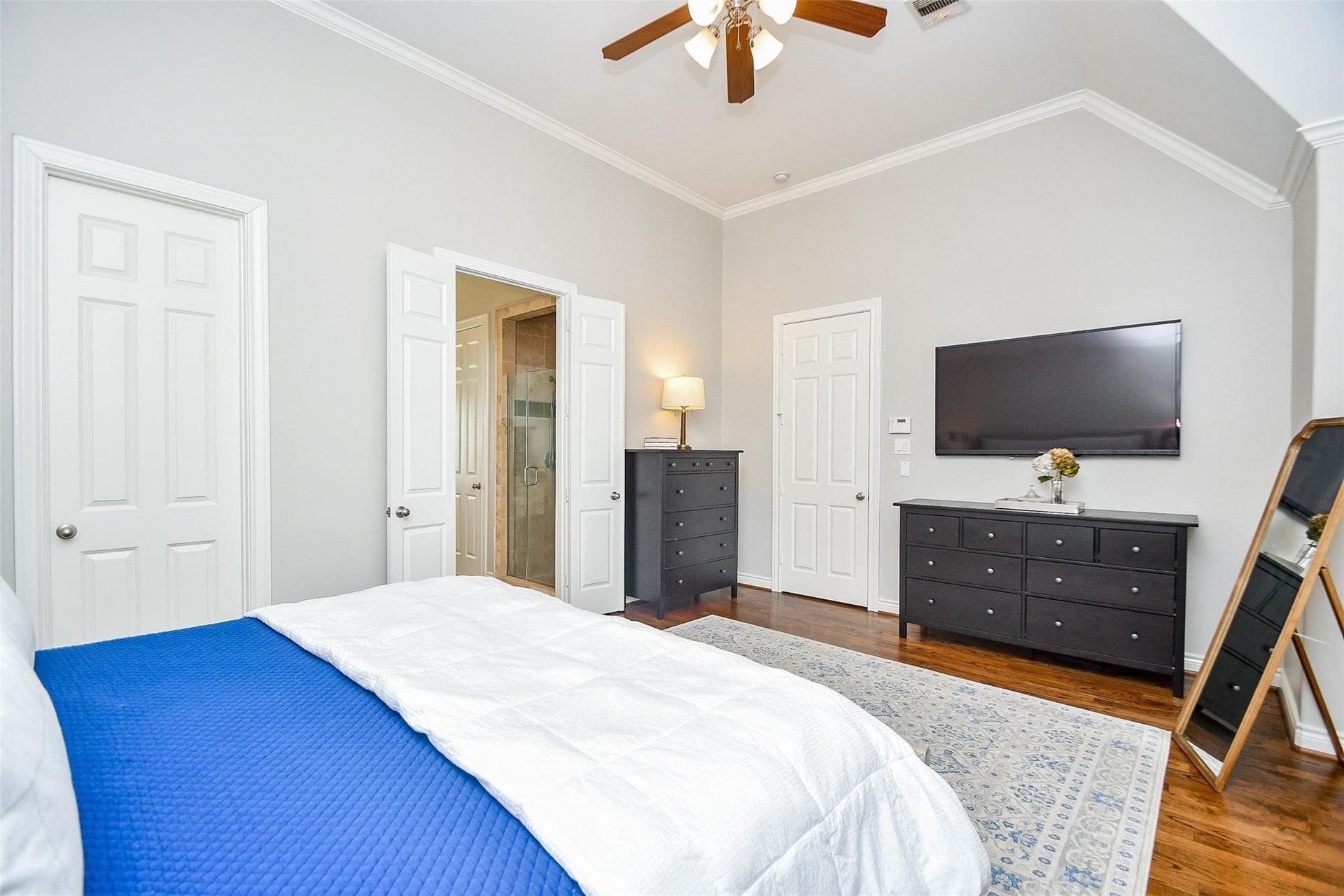 2614 Maxroy Street, Houston, TX 77007 2614 Maxroy Street, Houston, TX 77007
