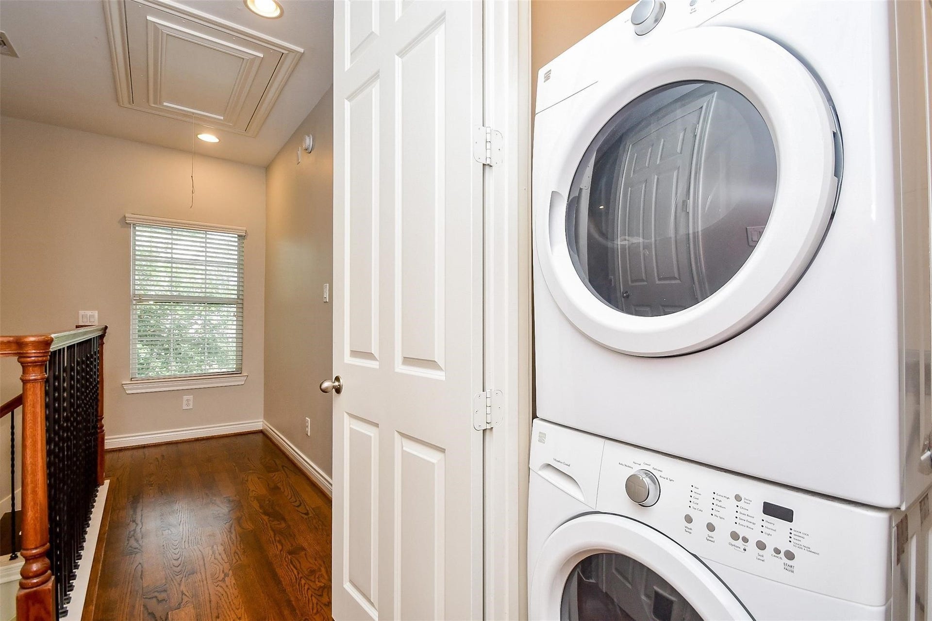 2614 Maxroy Street, Houston, TX 77007 2614 Maxroy Street, Houston, TX 77007