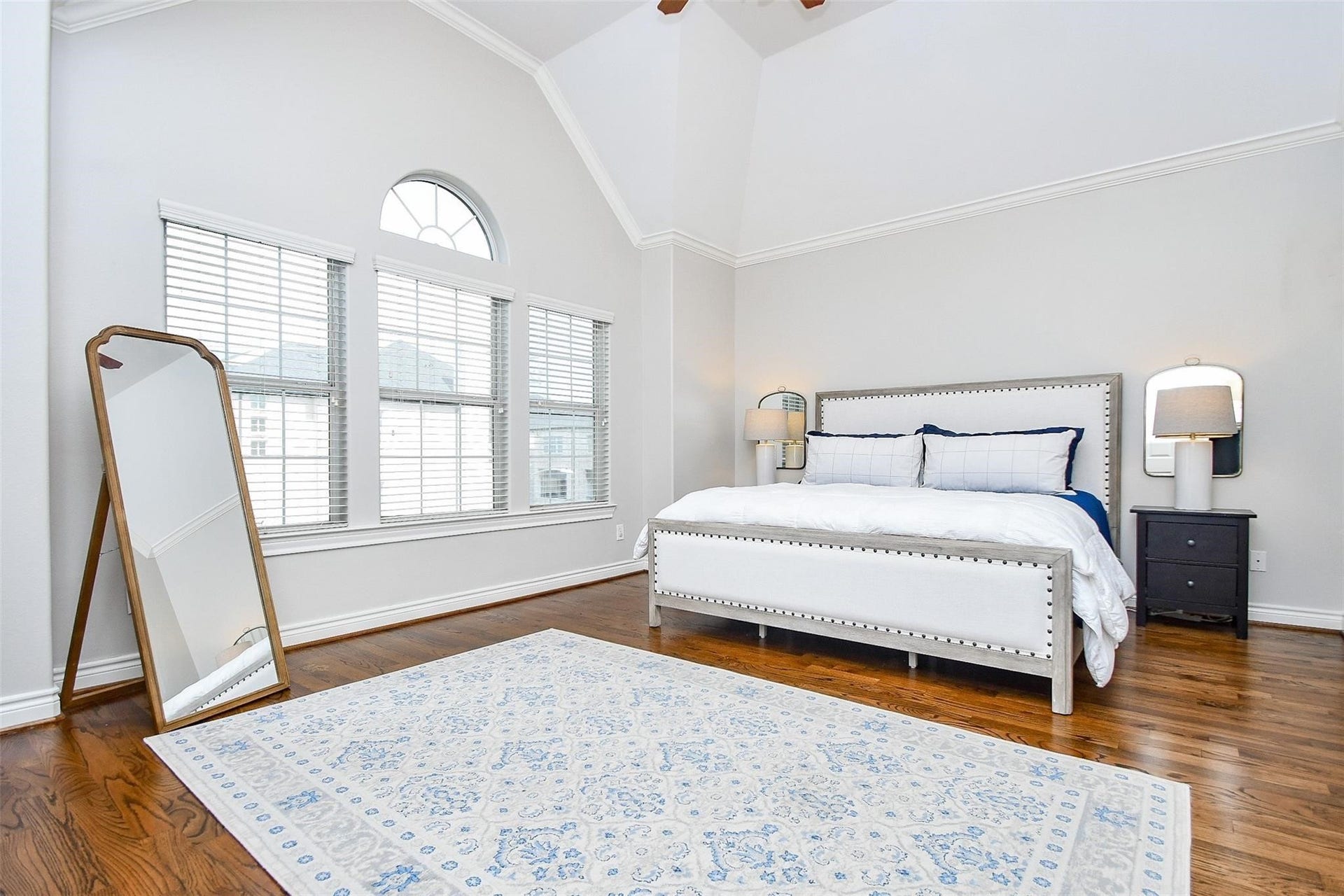 2614 Maxroy Street, Houston, TX 77007 2614 Maxroy Street, Houston, TX 77007