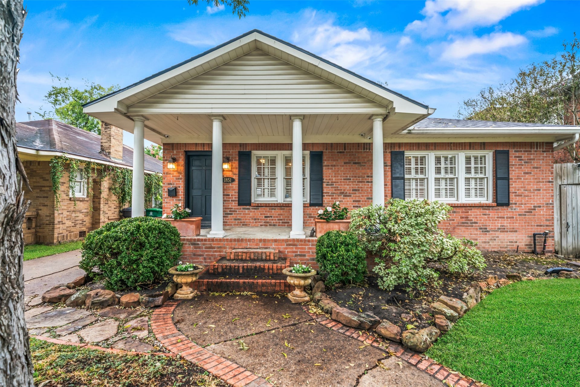 1851 Kipling Street, Houston, TX 77098