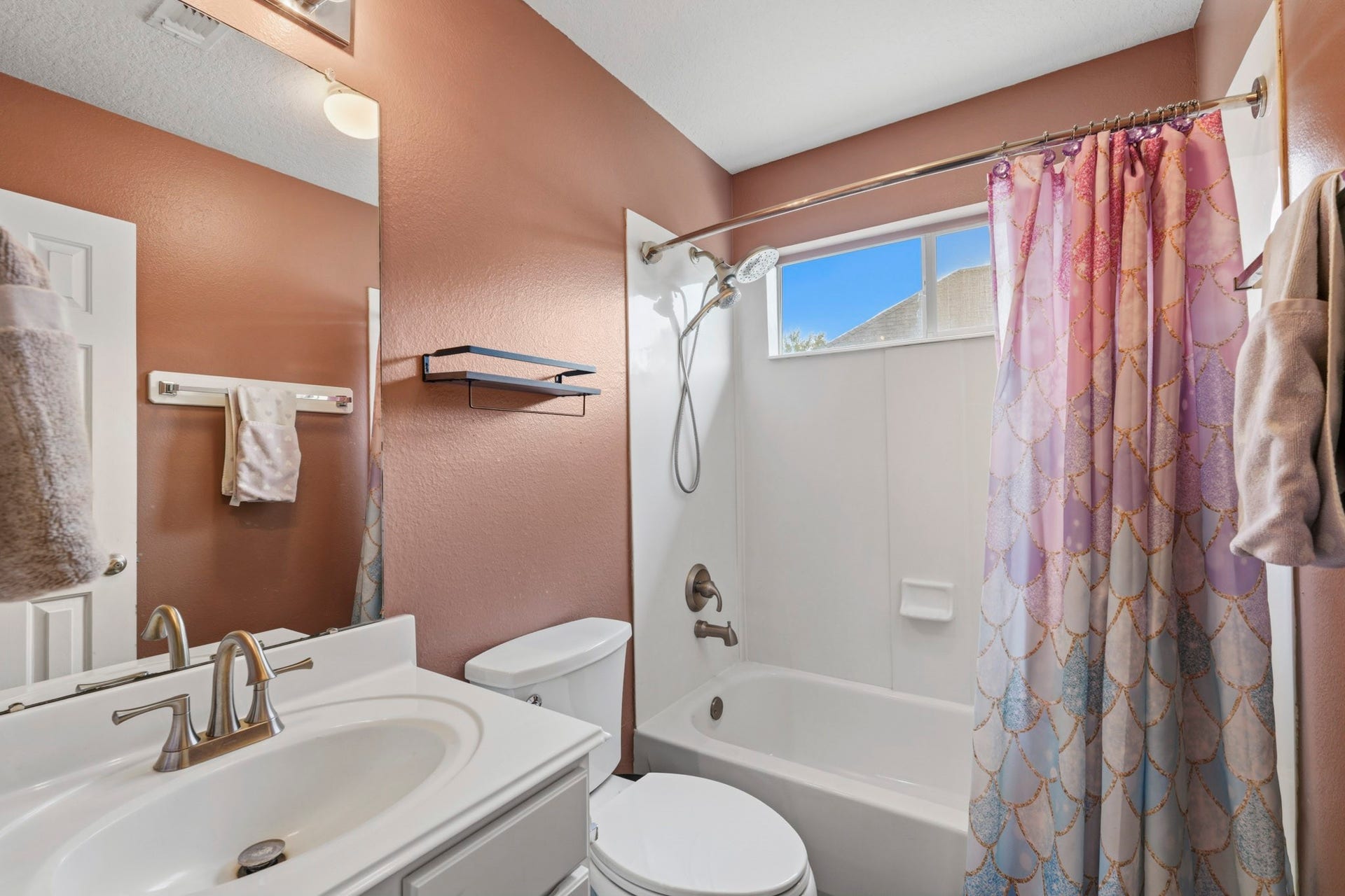 Another secondary bathroom upstairs.