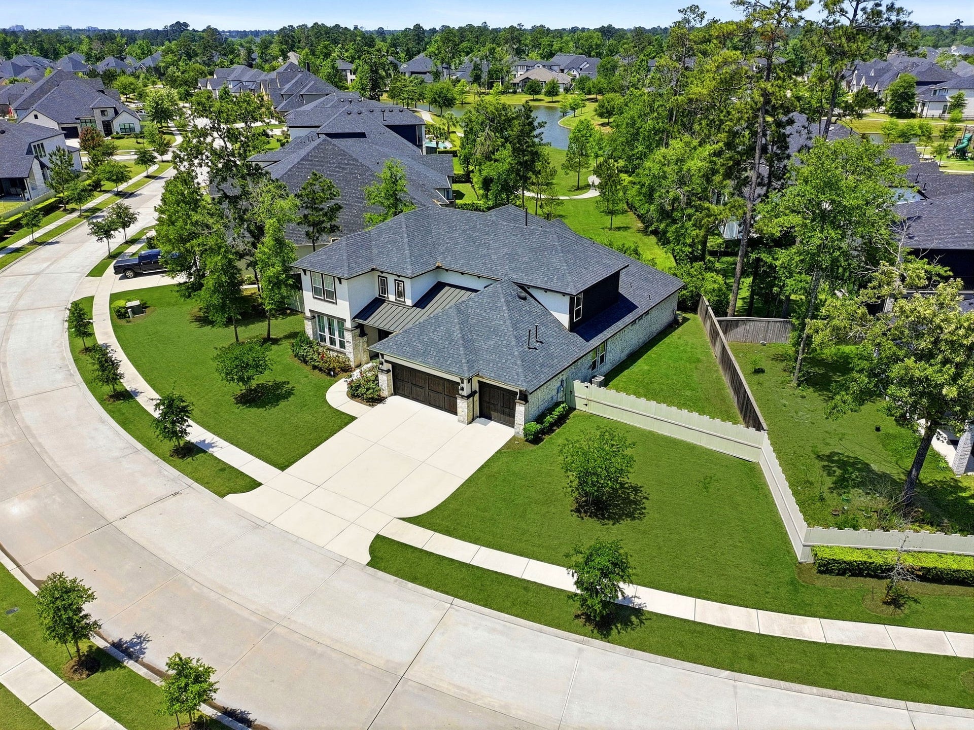 10062 S Goshawk Trail, Conroe, TX 77385 10062 S Goshawk Trail, Conroe, TX 77385