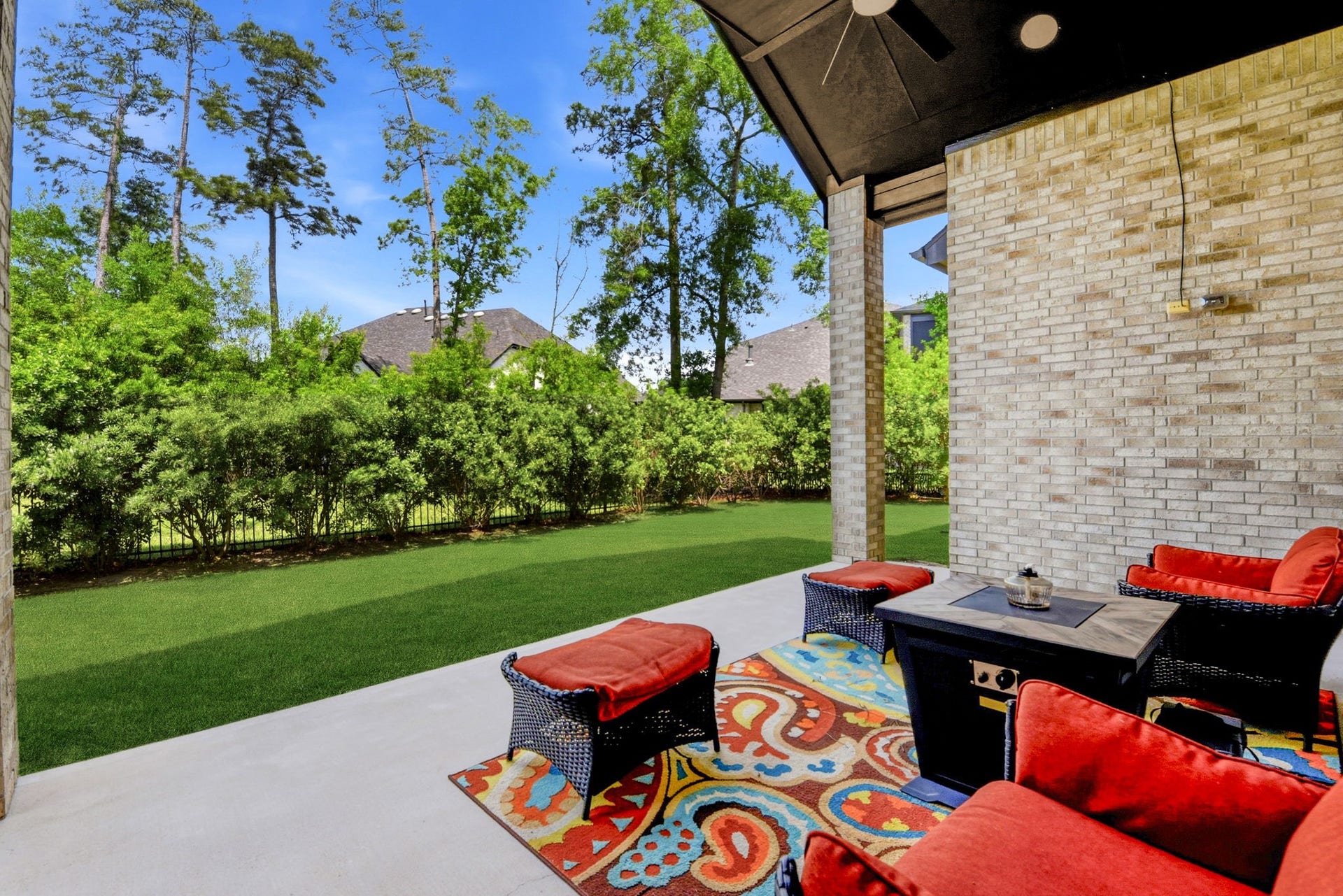 10062 S Goshawk Trail, Conroe, TX 77385 10062 S Goshawk Trail, Conroe, TX 77385