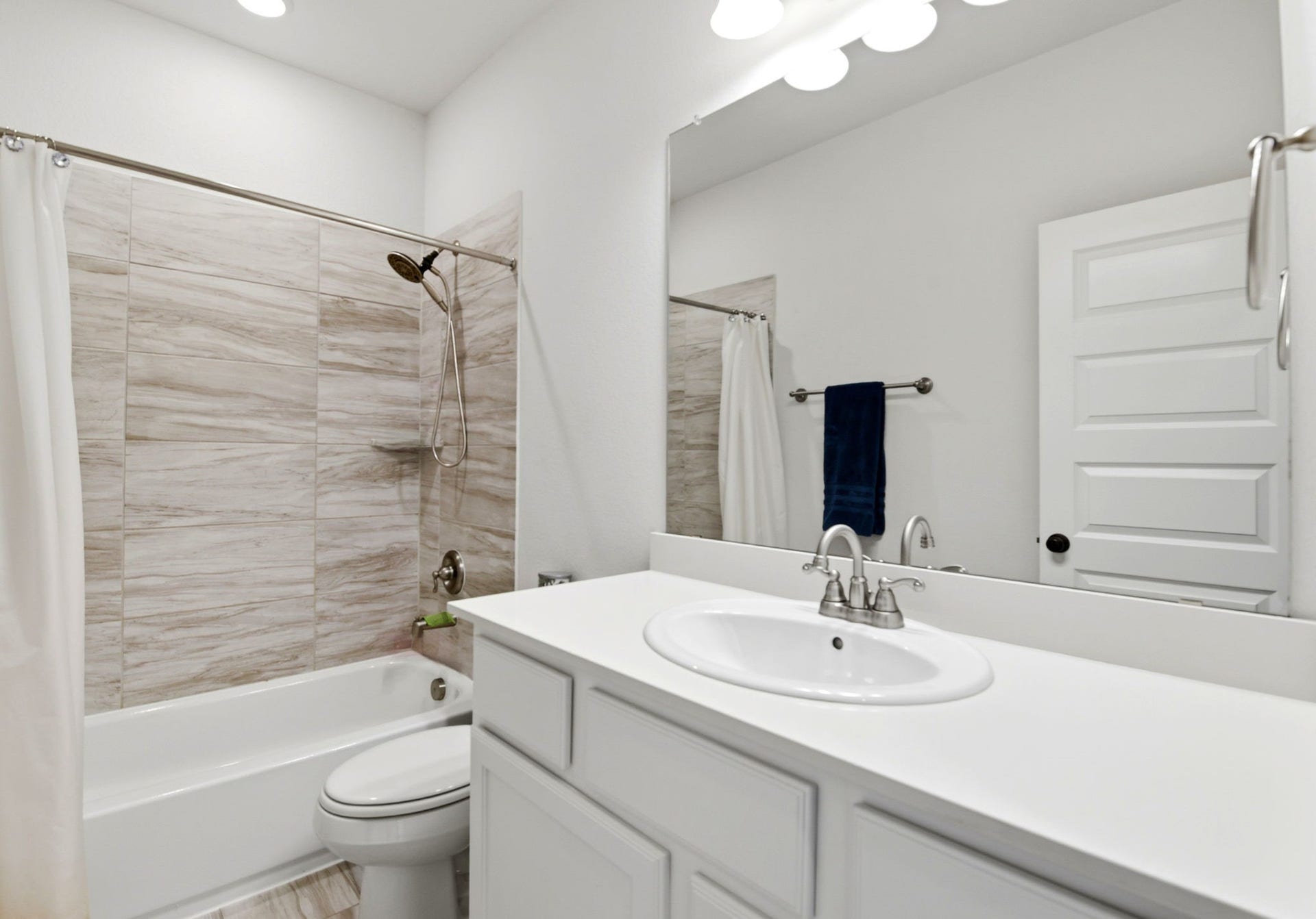 10062 S Goshawk Trail, Conroe, TX 77385 10062 S Goshawk Trail, Conroe, TX 77385