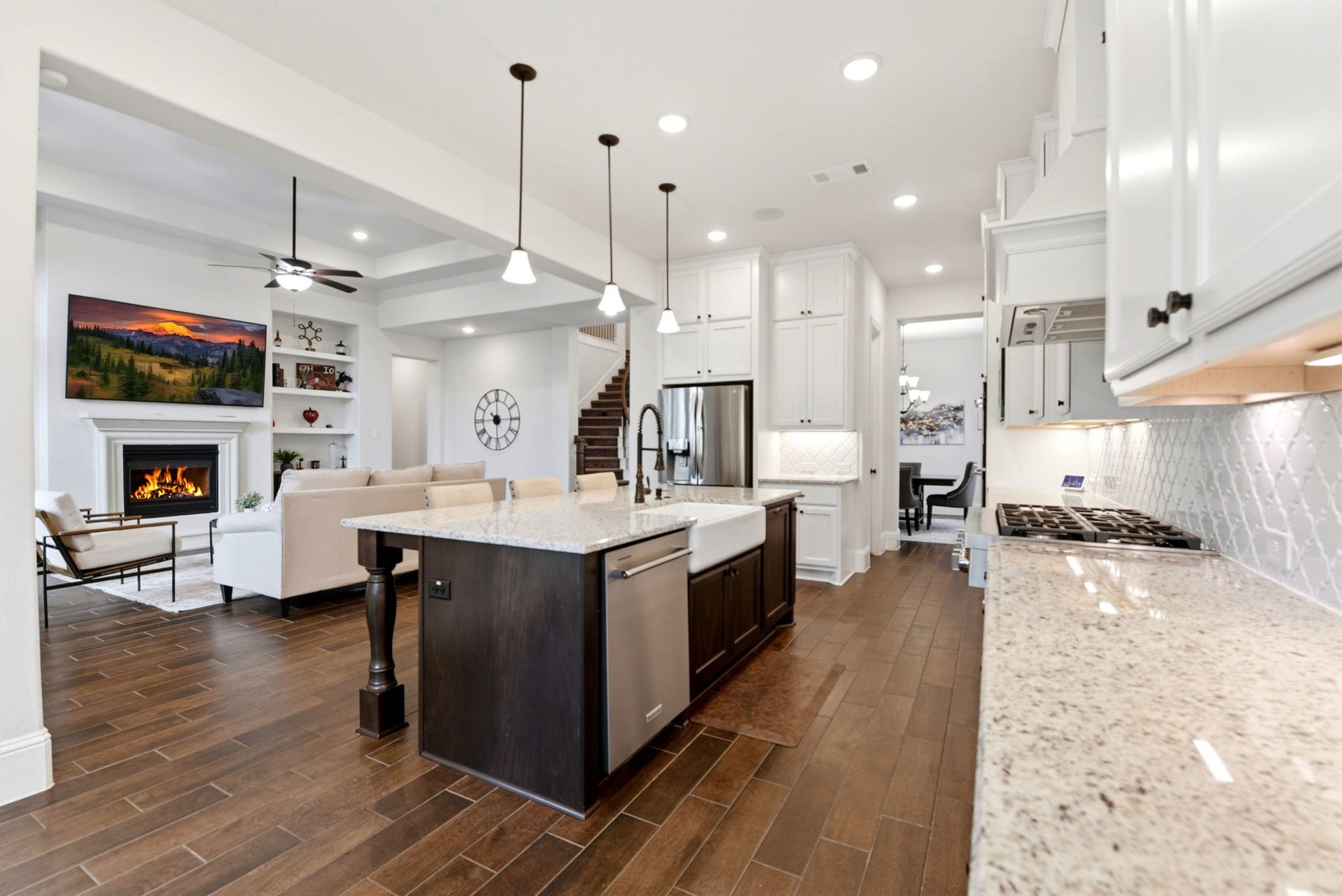 10062 S Goshawk Trail, Conroe, TX 77385 10062 S Goshawk Trail, Conroe, TX 77385