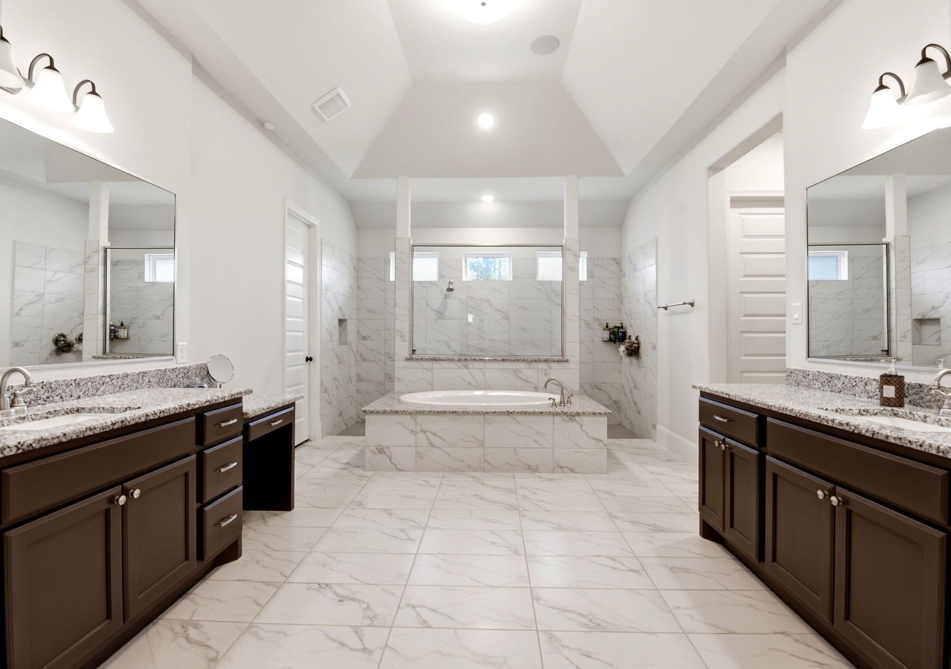 10062 S Goshawk Trail, Conroe, TX 77385 10062 S Goshawk Trail, Conroe, TX 77385