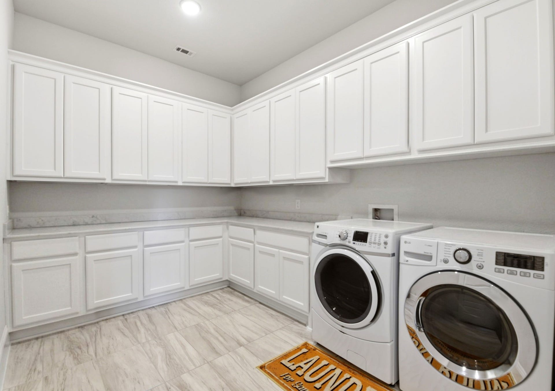 10062 S Goshawk Trail, Conroe, TX 77385 10062 S Goshawk Trail, Conroe, TX 77385