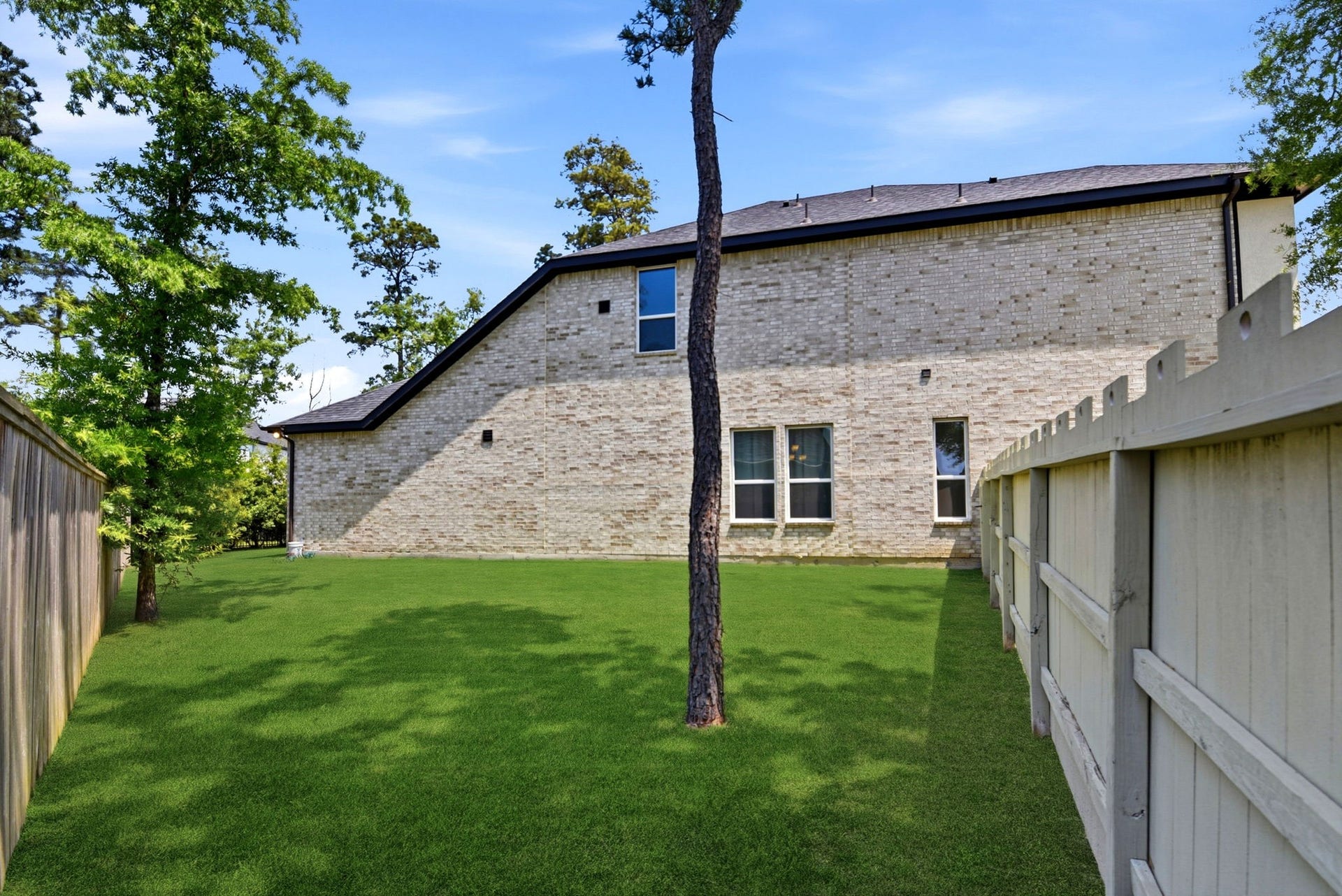 10062 S Goshawk Trail, Conroe, TX 77385 10062 S Goshawk Trail, Conroe, TX 77385
