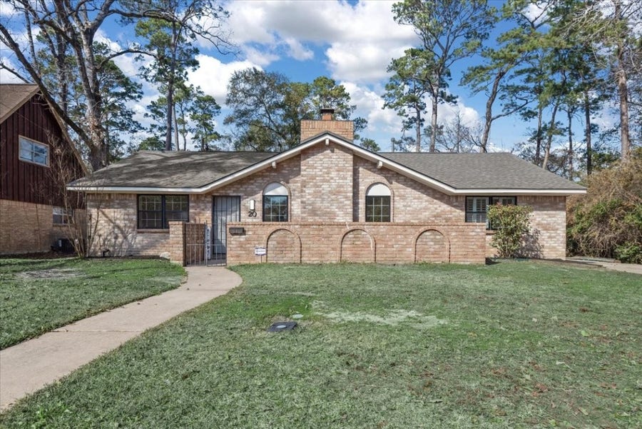Property photo for 20 Woody Creek Drive, Conroe, TX