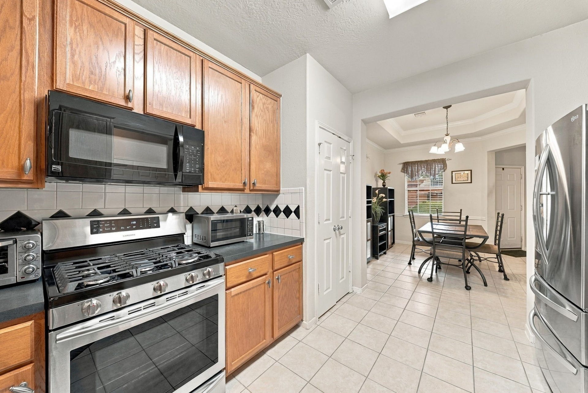 4710 Arbor Lane, Pasadena, TX 77505 4710 Arbor Lane, Pasadena, TX 77505