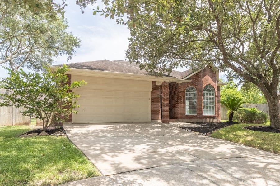 Property photo for 803 Featherbrook Court, Sugar Land, TX