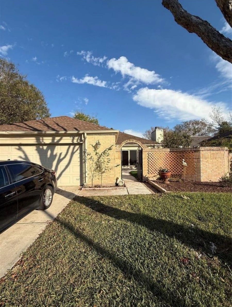 Property photo for 4027 Summit Valley Drive, Houston, TX