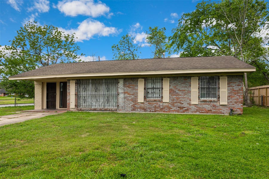 Property photo for 5503 S Acres Drive, Houston, TX