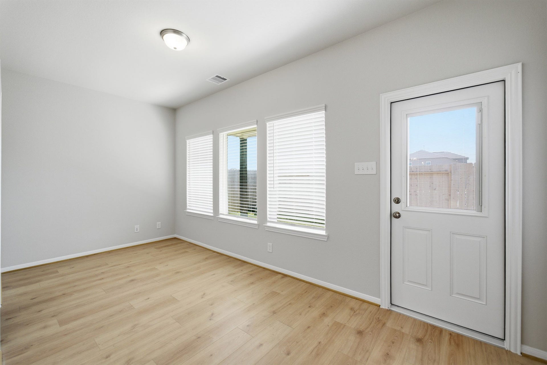 768 Red Mulberry Street, La Marque, TX 77568 768 Red Mulberry Street, La Marque, TX 77568