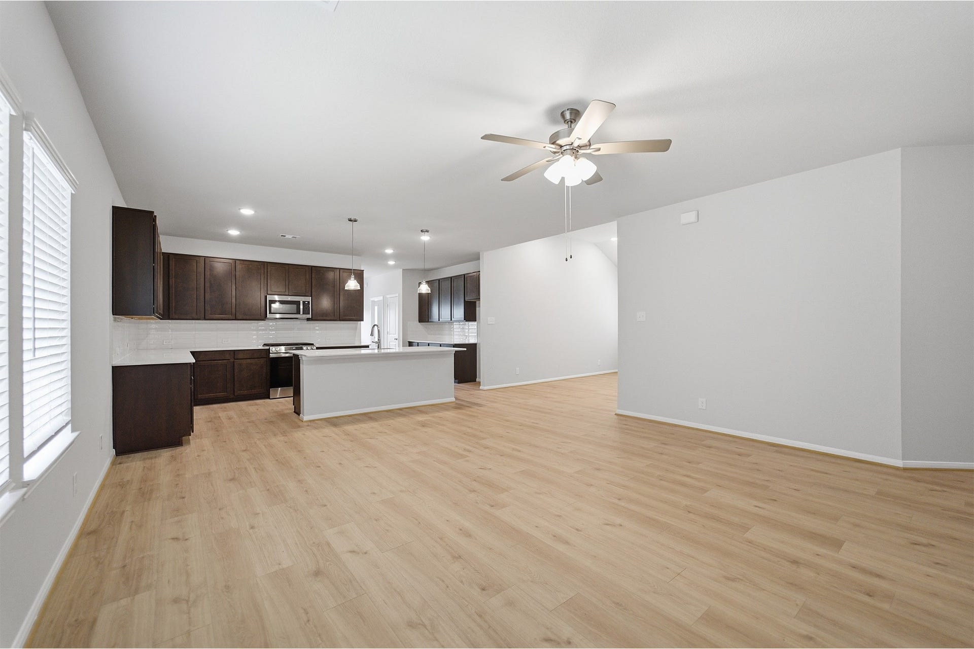 768 Red Mulberry Street, La Marque, TX 77568 768 Red Mulberry Street, La Marque, TX 77568
