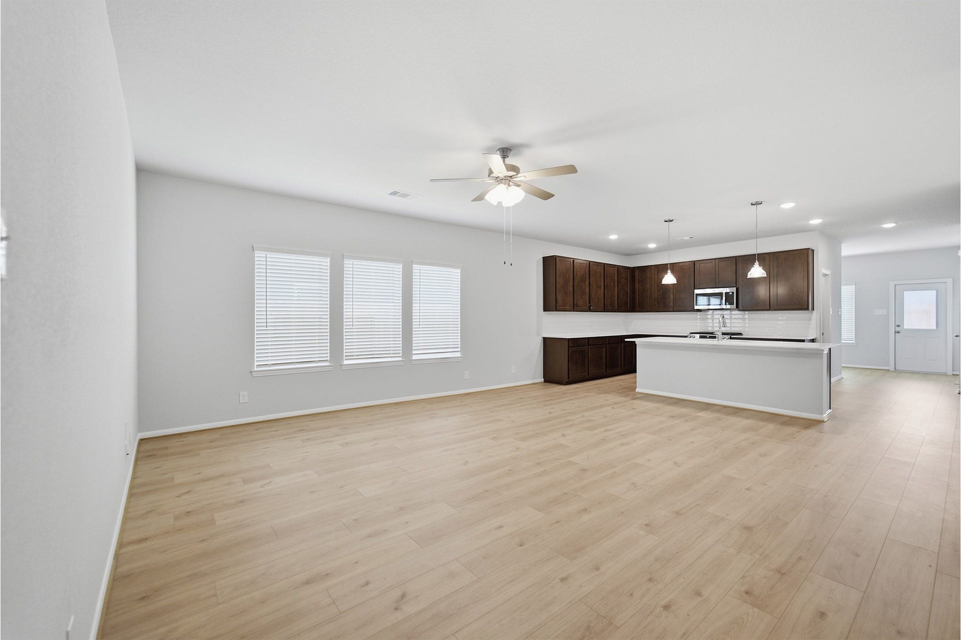768 Red Mulberry Street, La Marque, TX 77568 768 Red Mulberry Street, La Marque, TX 77568