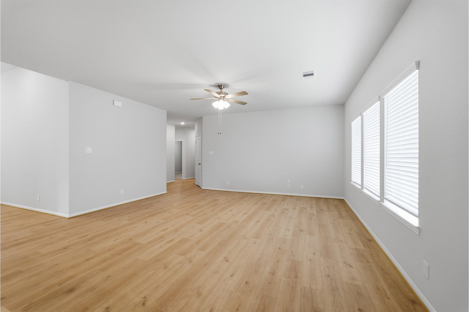 768 Red Mulberry Street, La Marque, TX 77568 768 Red Mulberry Street, La Marque, TX 77568