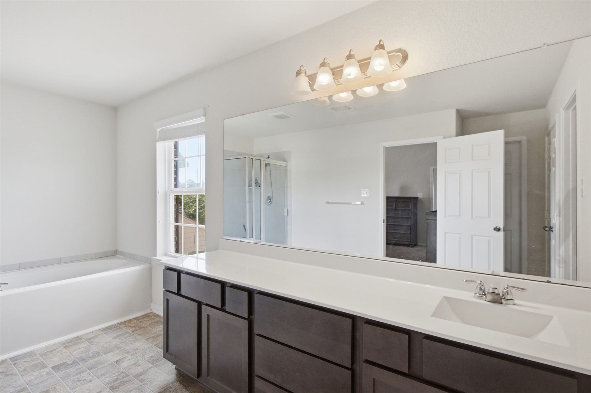 11315 Rossum Creek Drive, Humble, TX 77396 Primary bathroom