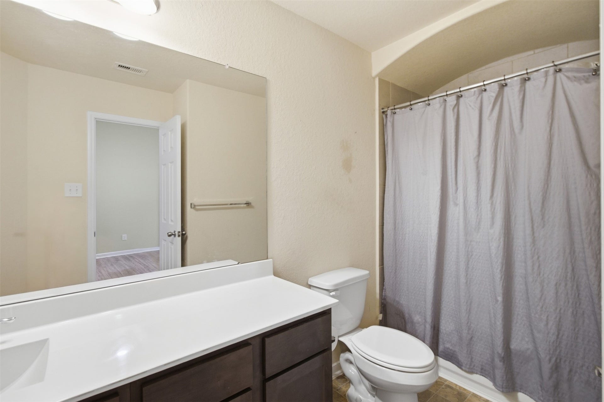 11315 Rossum Creek Drive, Humble, TX 77396 Third bathroom