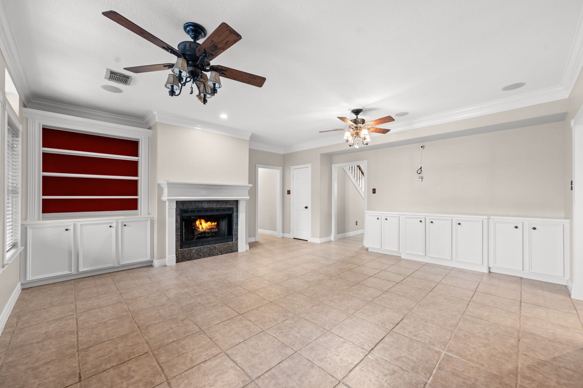 28030 Betka Road, Hockley, TX 77447 living room