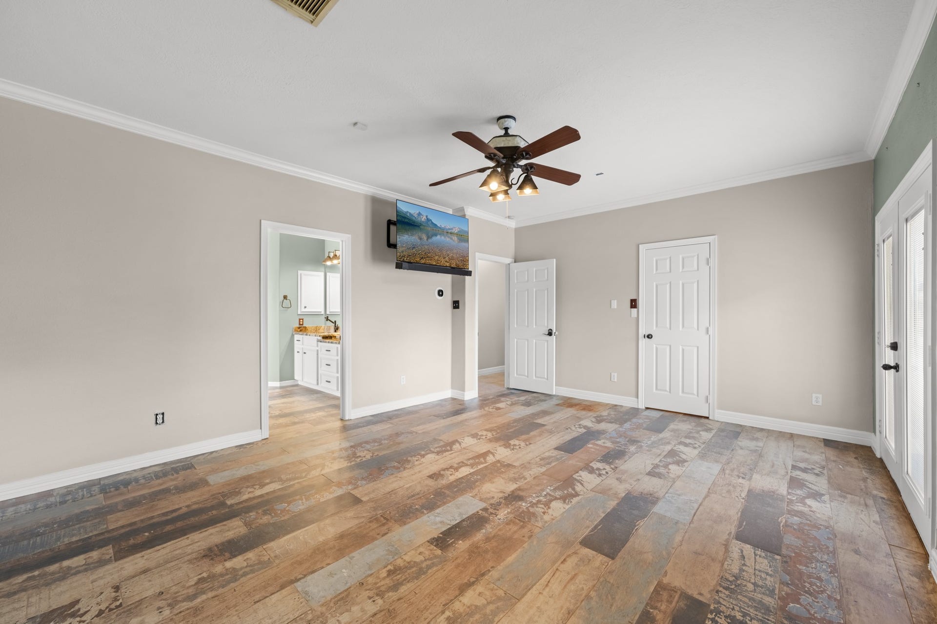 28030 Betka Road, Hockley, TX 77447 primary bedroom