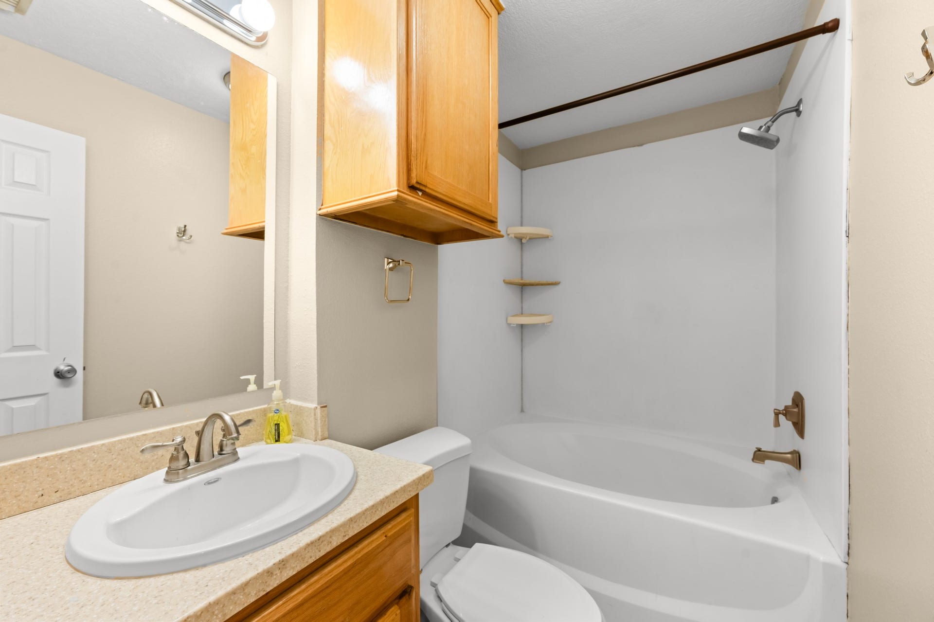28030 Betka Road, Hockley, TX 77447 apartment bathroom